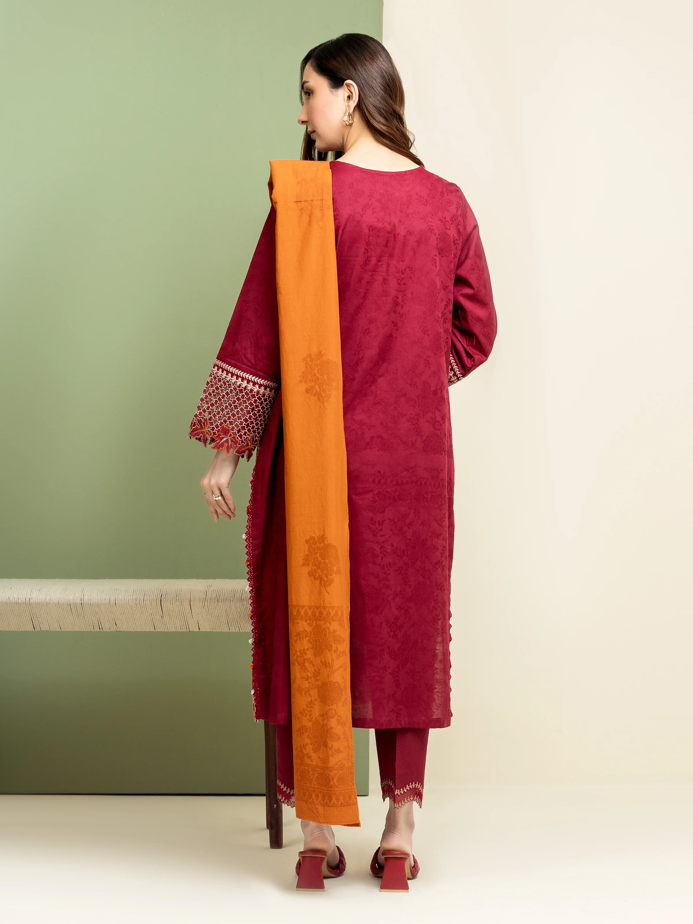 Unstitched Embroidered Self Jacquard Suit - EWU5V3-31154-3P - Image 5