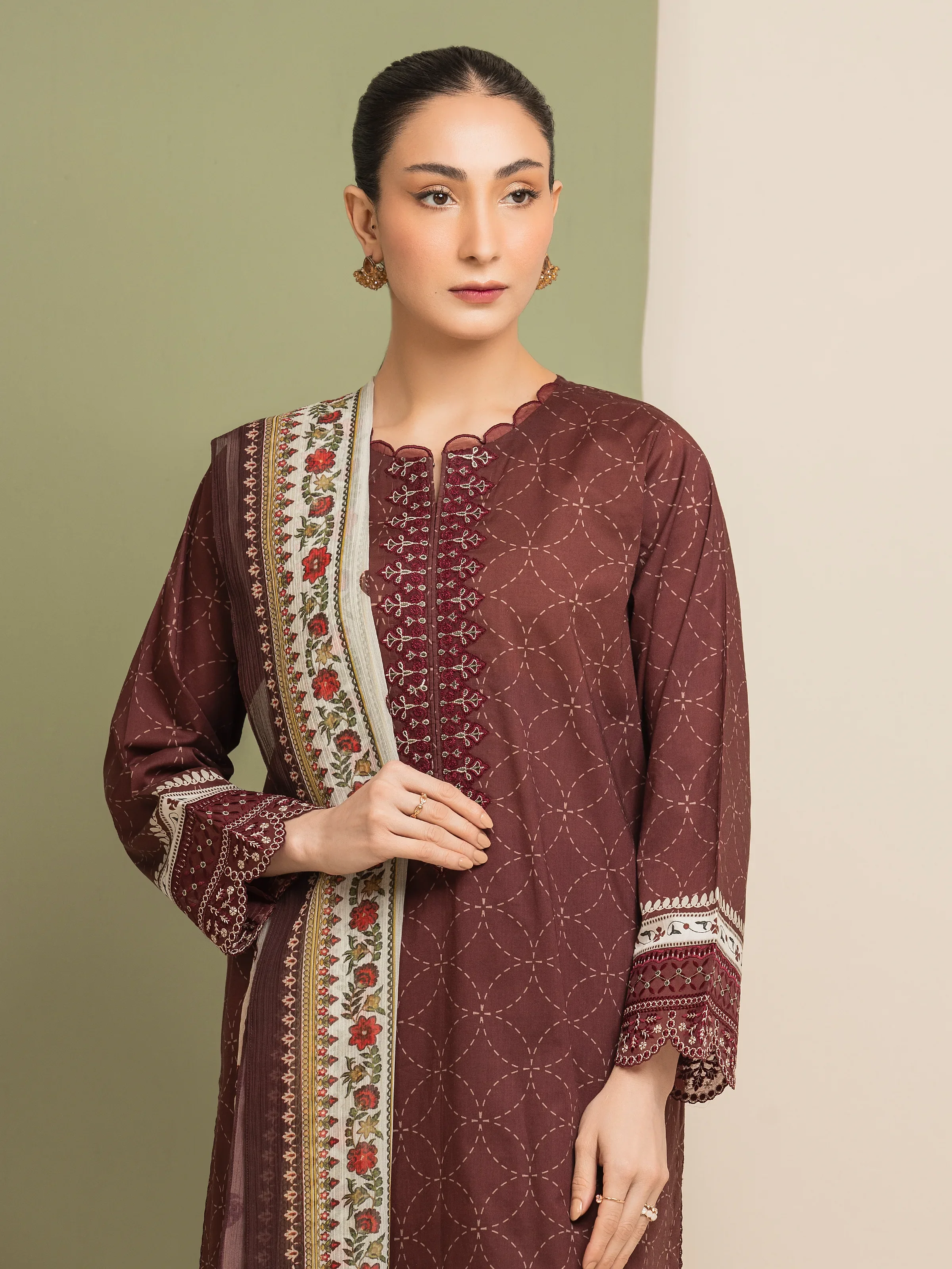 Unstitched Embroidered Lawn Suit - EWU5V1-31064-3P - Image 4