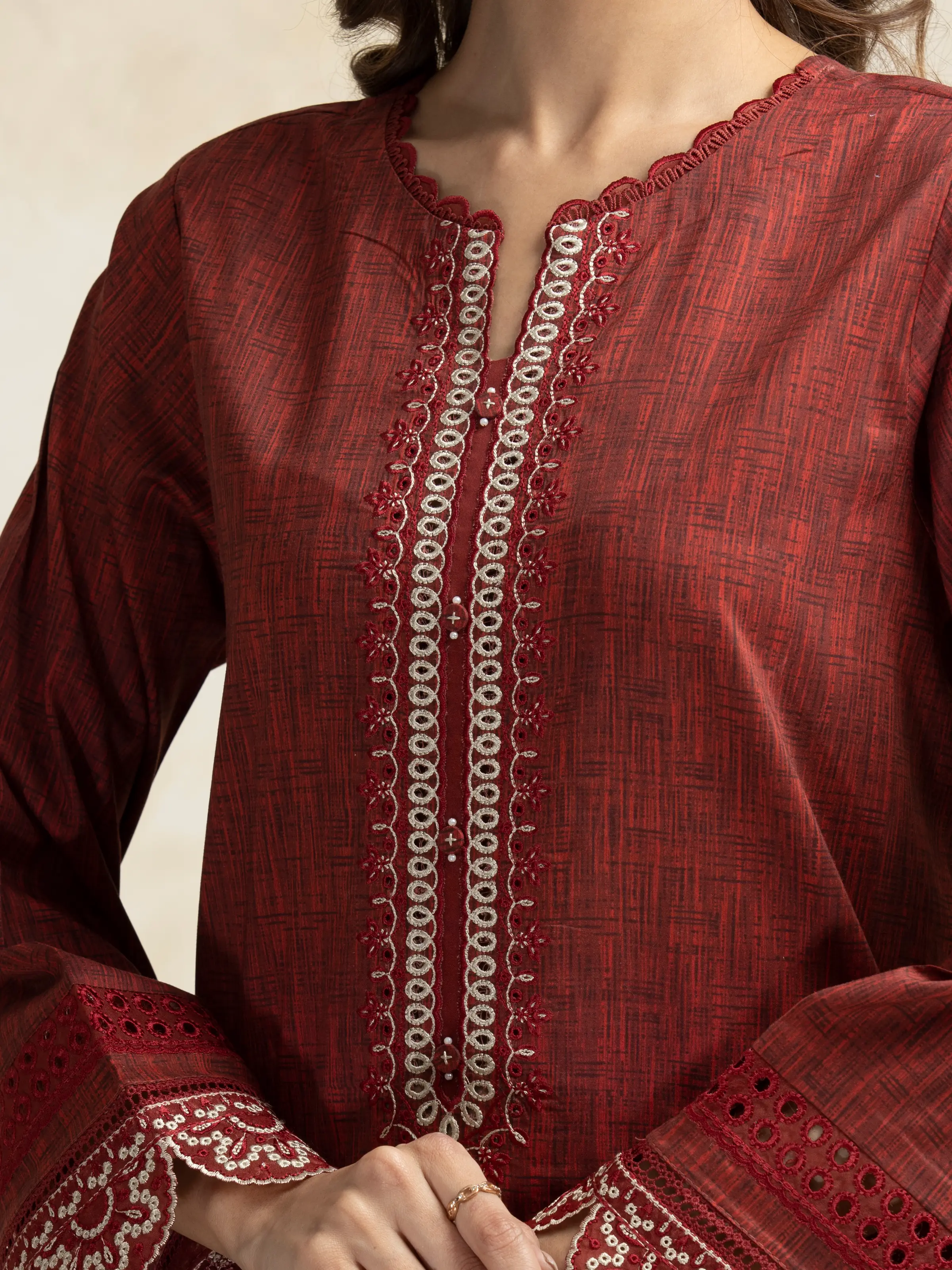 Unstitched Embroidered Lawn Suit - EWU5V1-31093-3P - Image 5