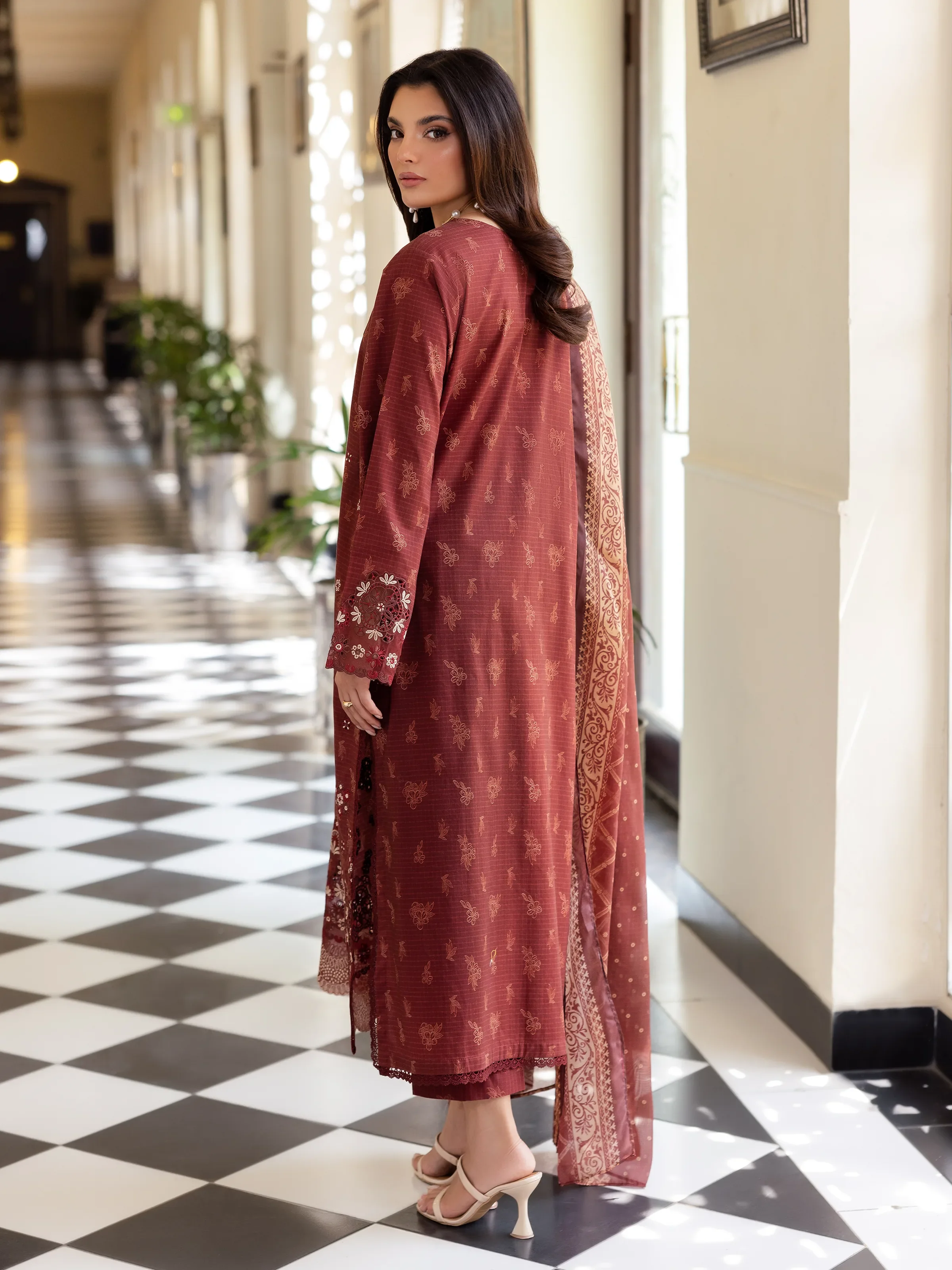 Unstitched Embroidered Lawn Suit - EWU5V1-31415-3P - Image 6