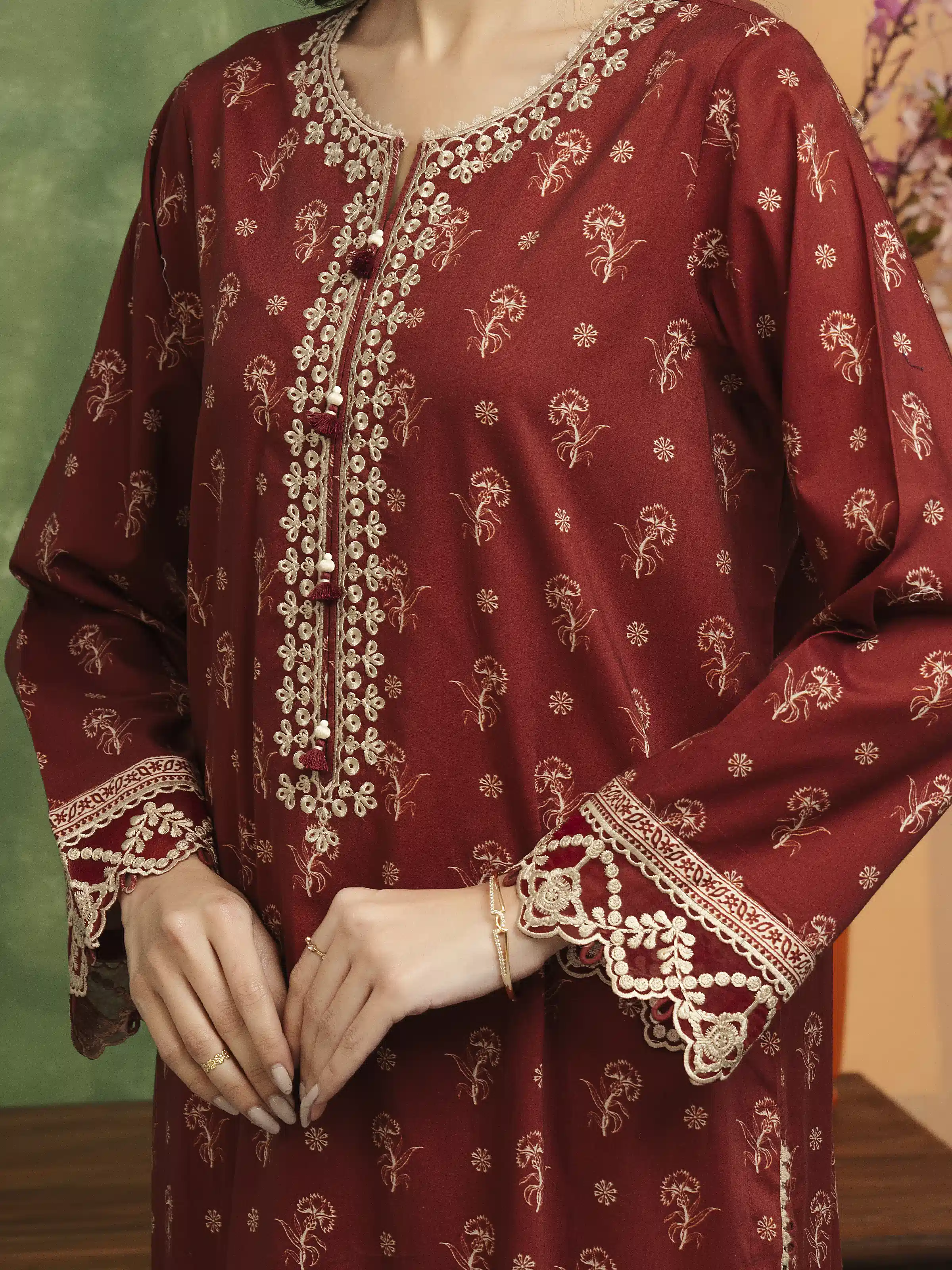Unstitched Embroidered Lawn Suit - EWU5V1-31403-3P - Image 6