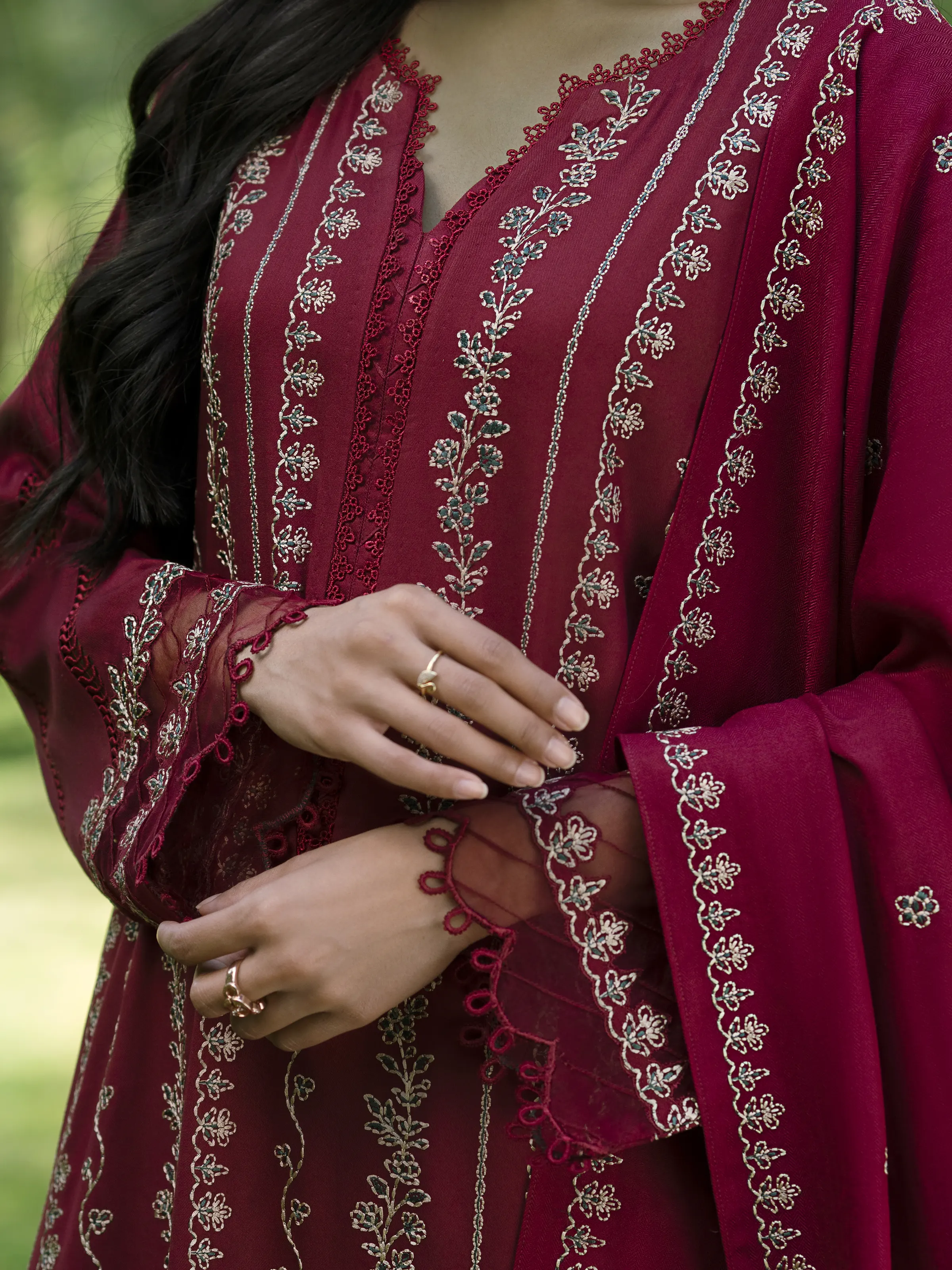 Unstitched Embroidered Marina Twill Suit - EWU24V14-30204-3P - Image 8