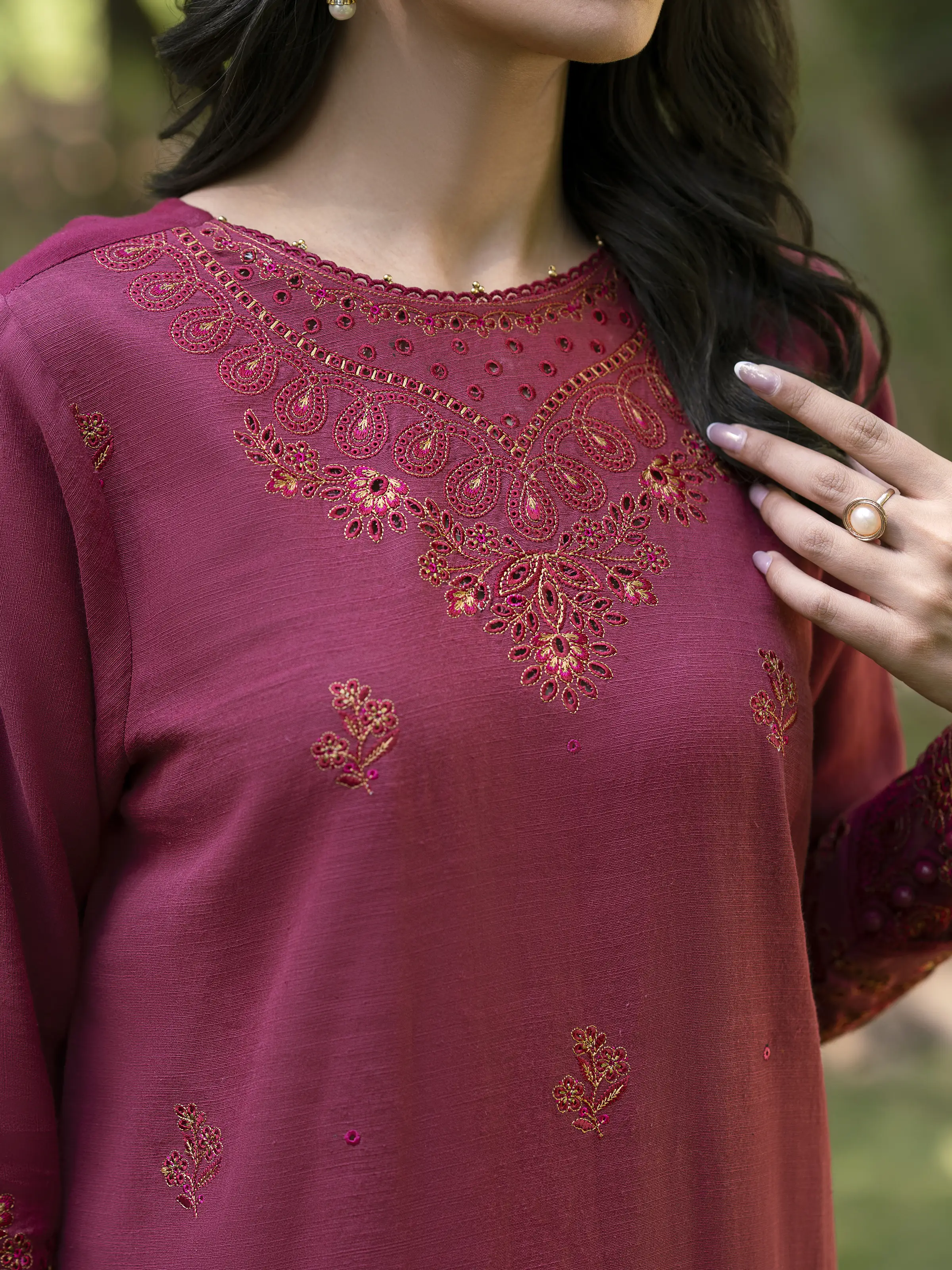 Unstitched Embroidered Marina Twill Suit - EWU24V14-30213-3P - Image 5
