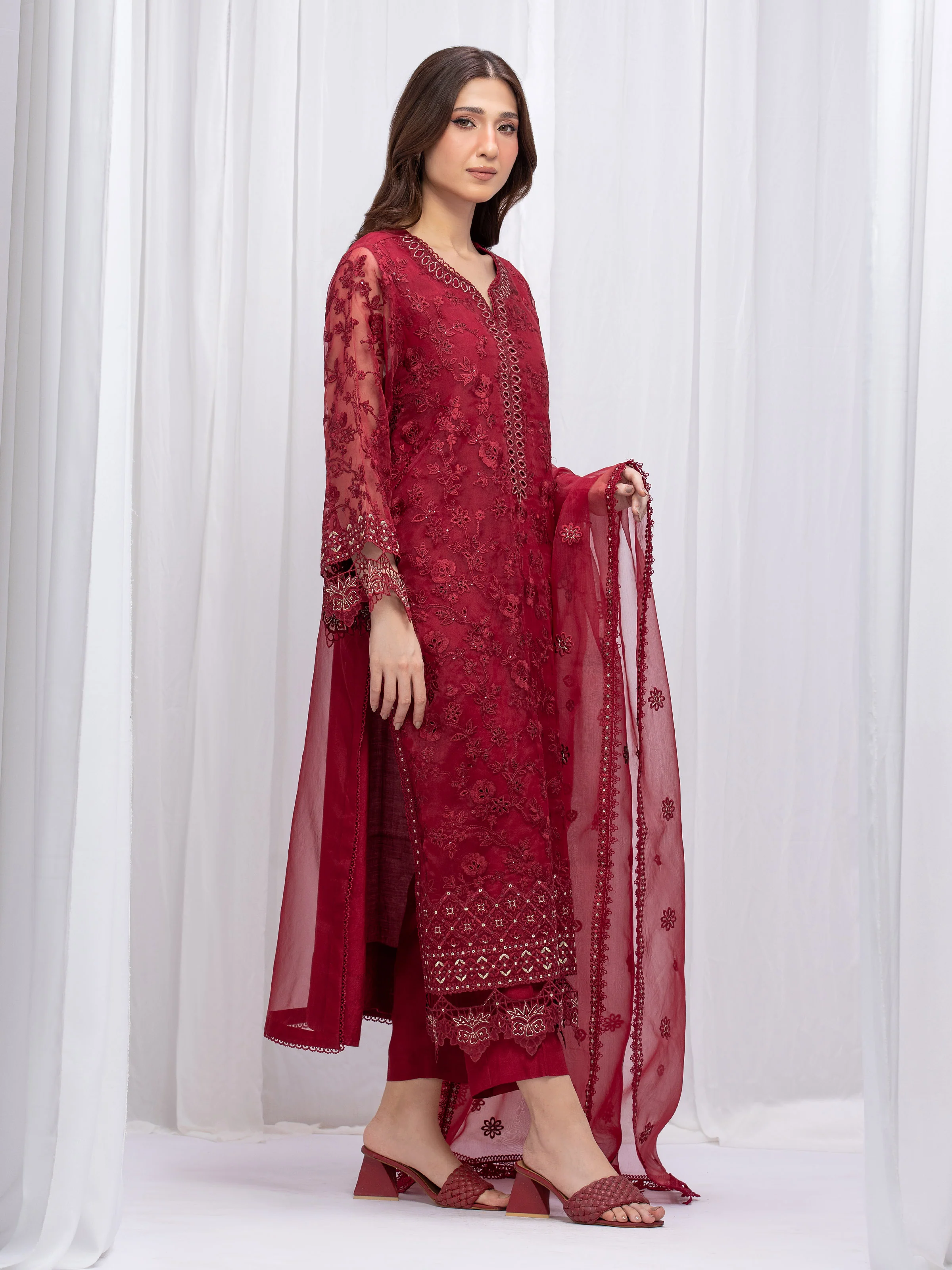 Unstitched Embroidered Organza Suit - EWU5V4-31264-3P - Image 3