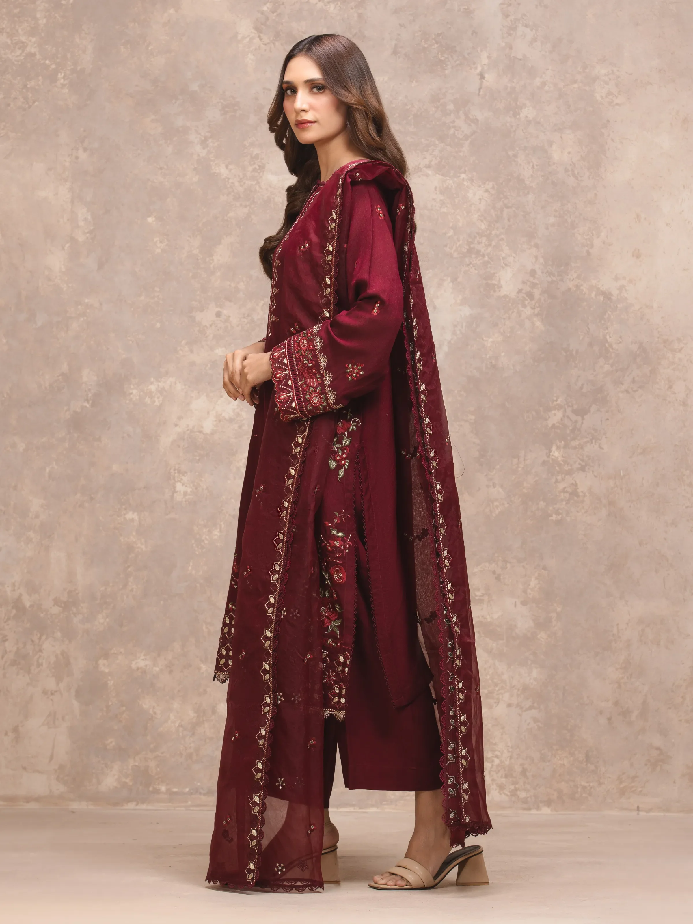 Unstitched Embroidered Viscose Suit - EWU5V19-32026-3P - Image 4