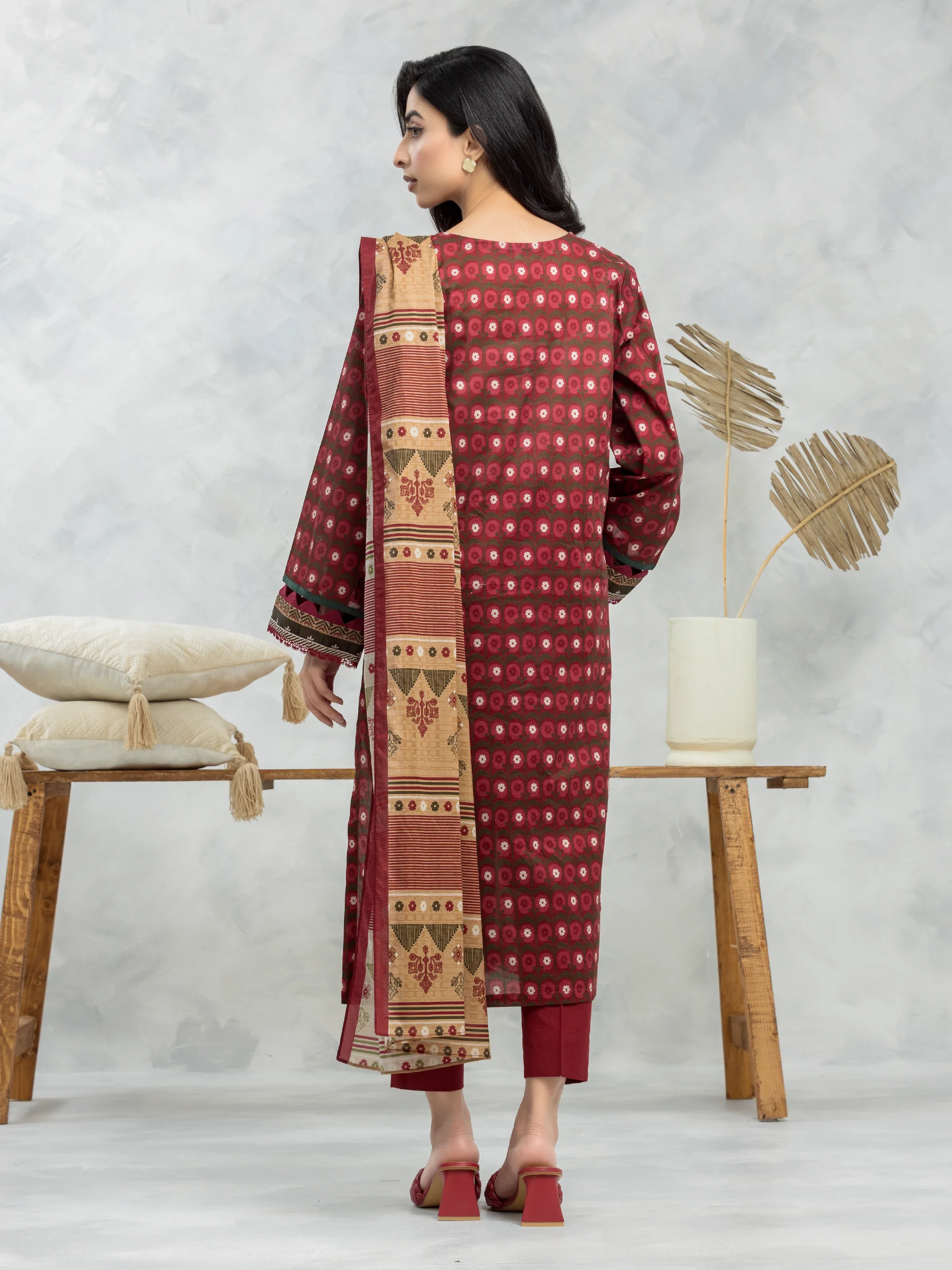 Unstitched Printed Cambric Suit - EWU24A2-28243-3P - Image 2