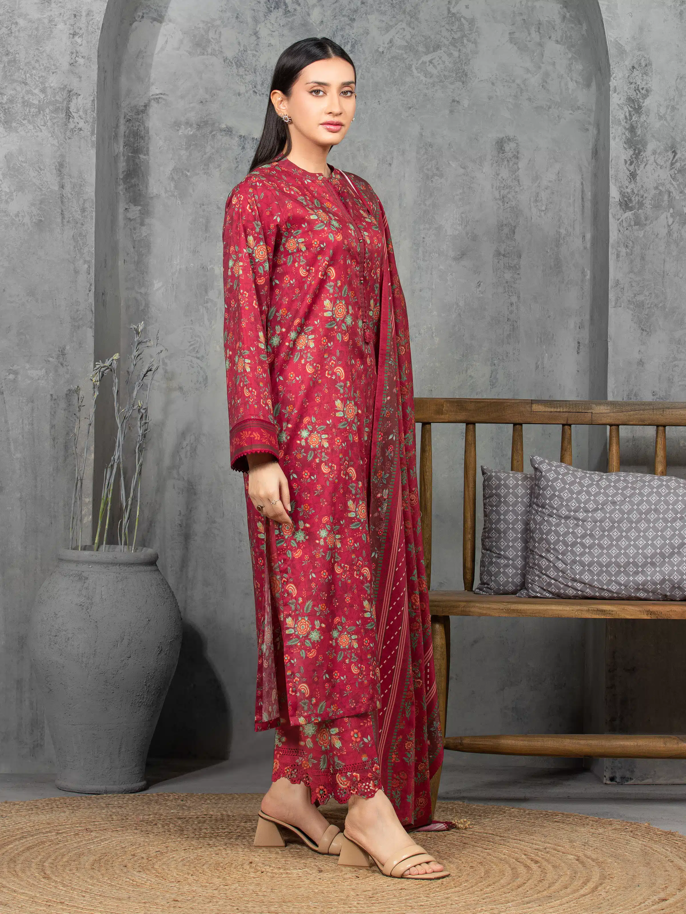 Unstitched Printed Cambric Suit - EWU5A2-35843-3P - Image 5