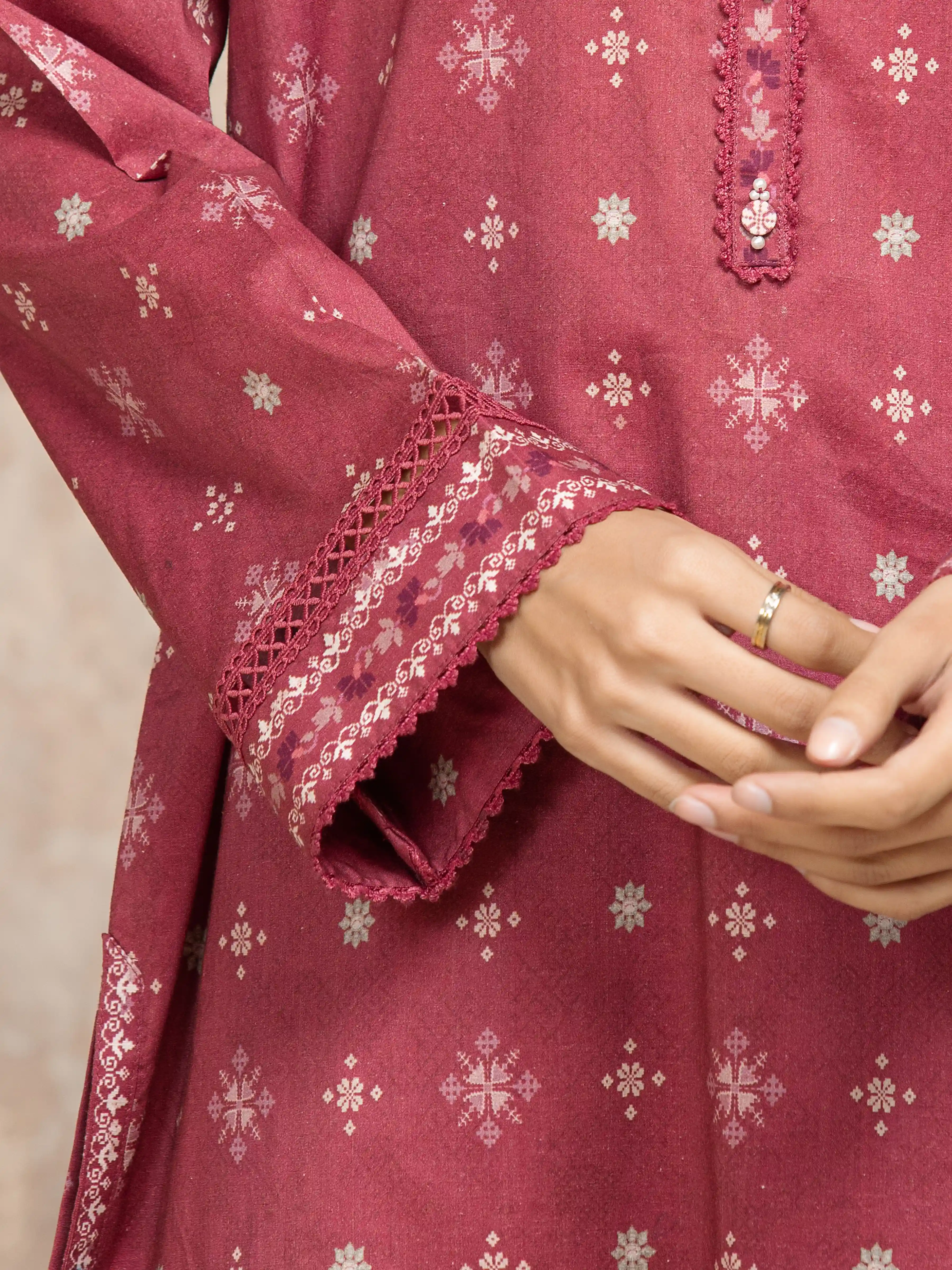 Unstitched Printed Khaddar Suit - EWU5A3-36015-3P - Image 4