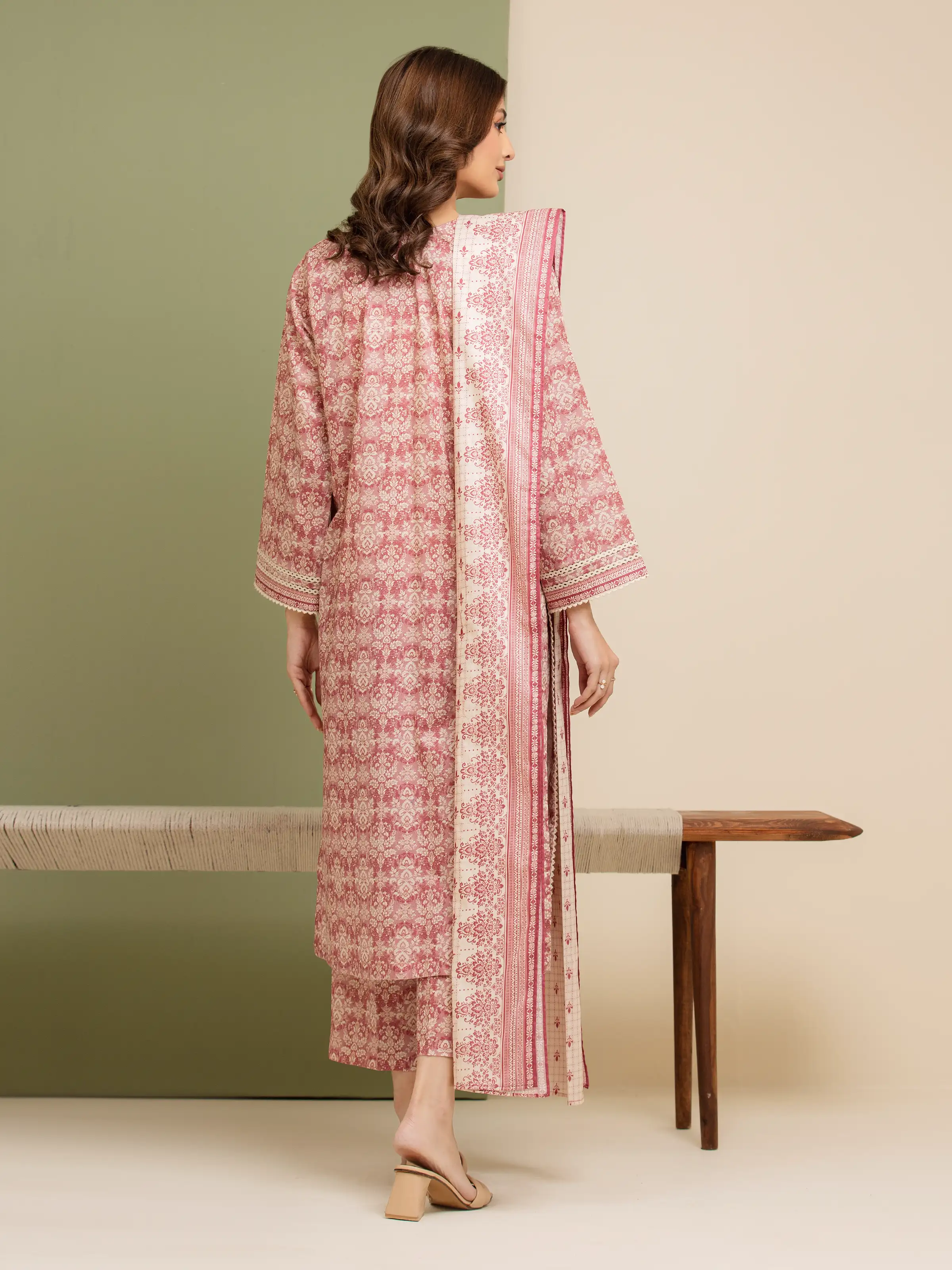 Unstitched Printed Lawn Suit - EWU5A1-35139-3P - Image 2