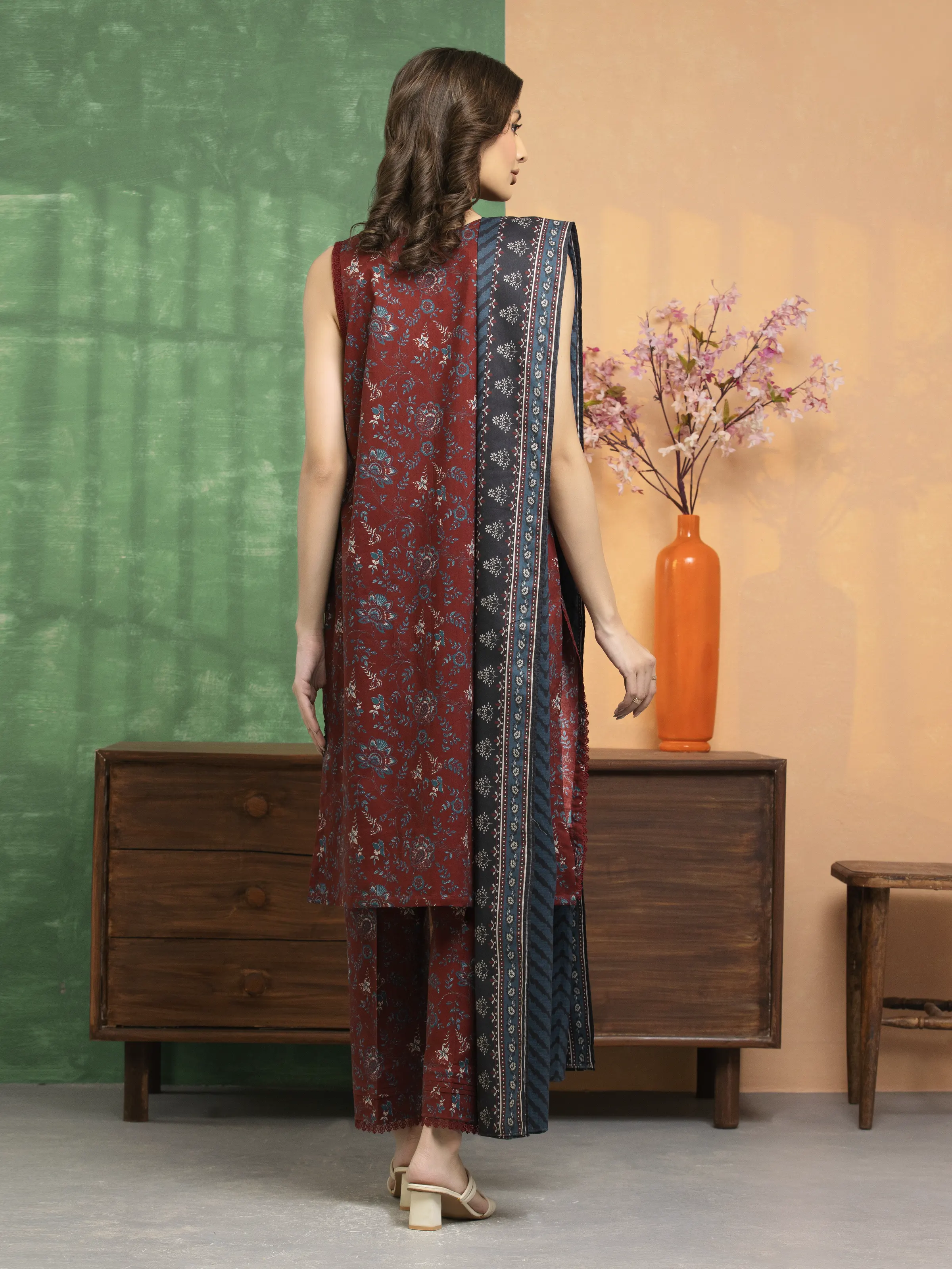 Unstitched Printed Lawn Suit - EWU5A1-35669-3P - Image 4