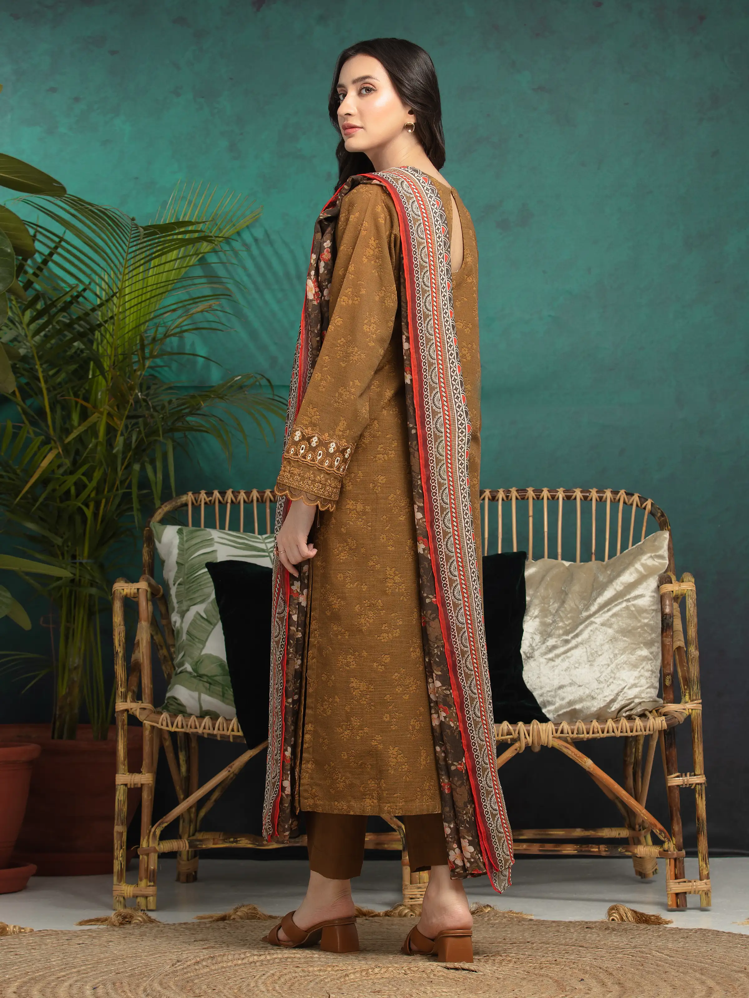Unstitched Embroidered Khaddar Suit - EWU24V12-30184-3P - Image 2