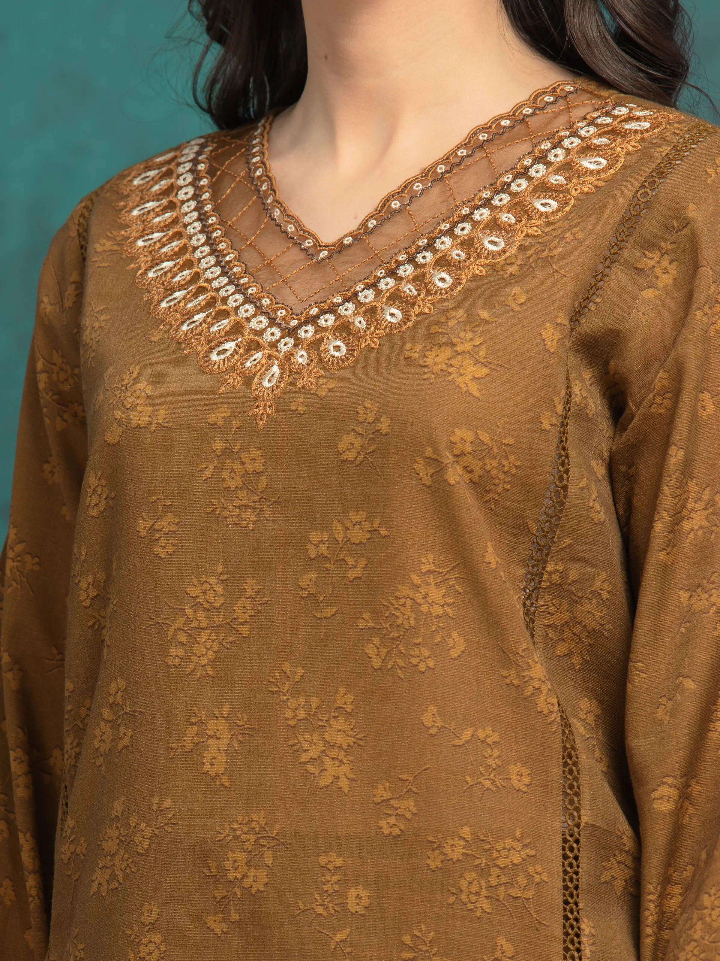 Unstitched Embroidered Khaddar Suit - EWU24V12-30184-3P - Image 3