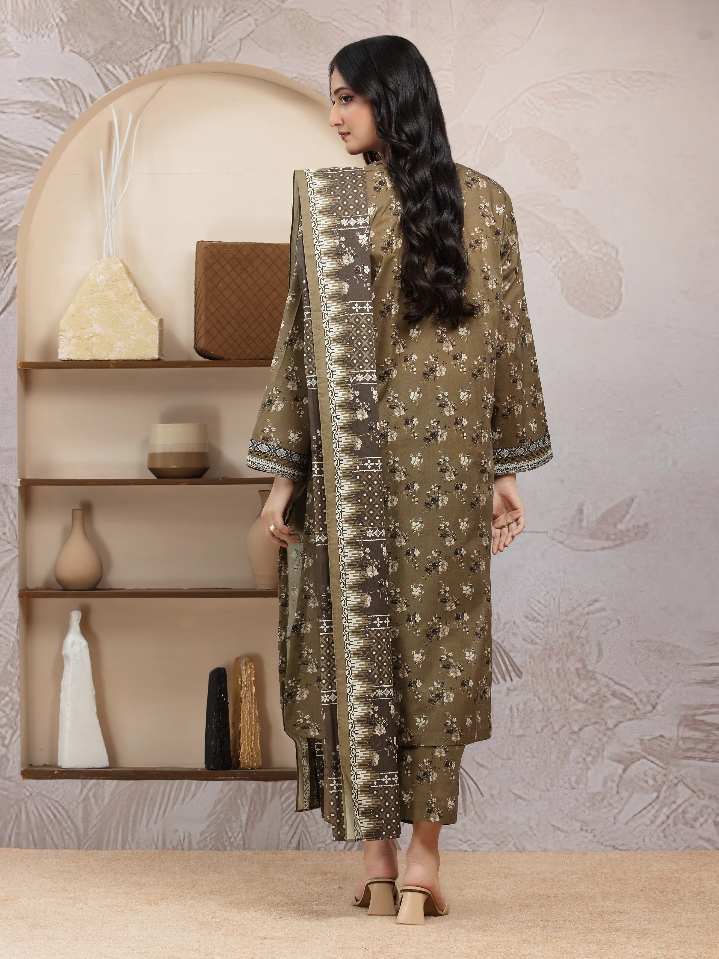 Unstitched Printed Khaddar Shirt Dupatta - EWU24A3-29832SD - Image 5