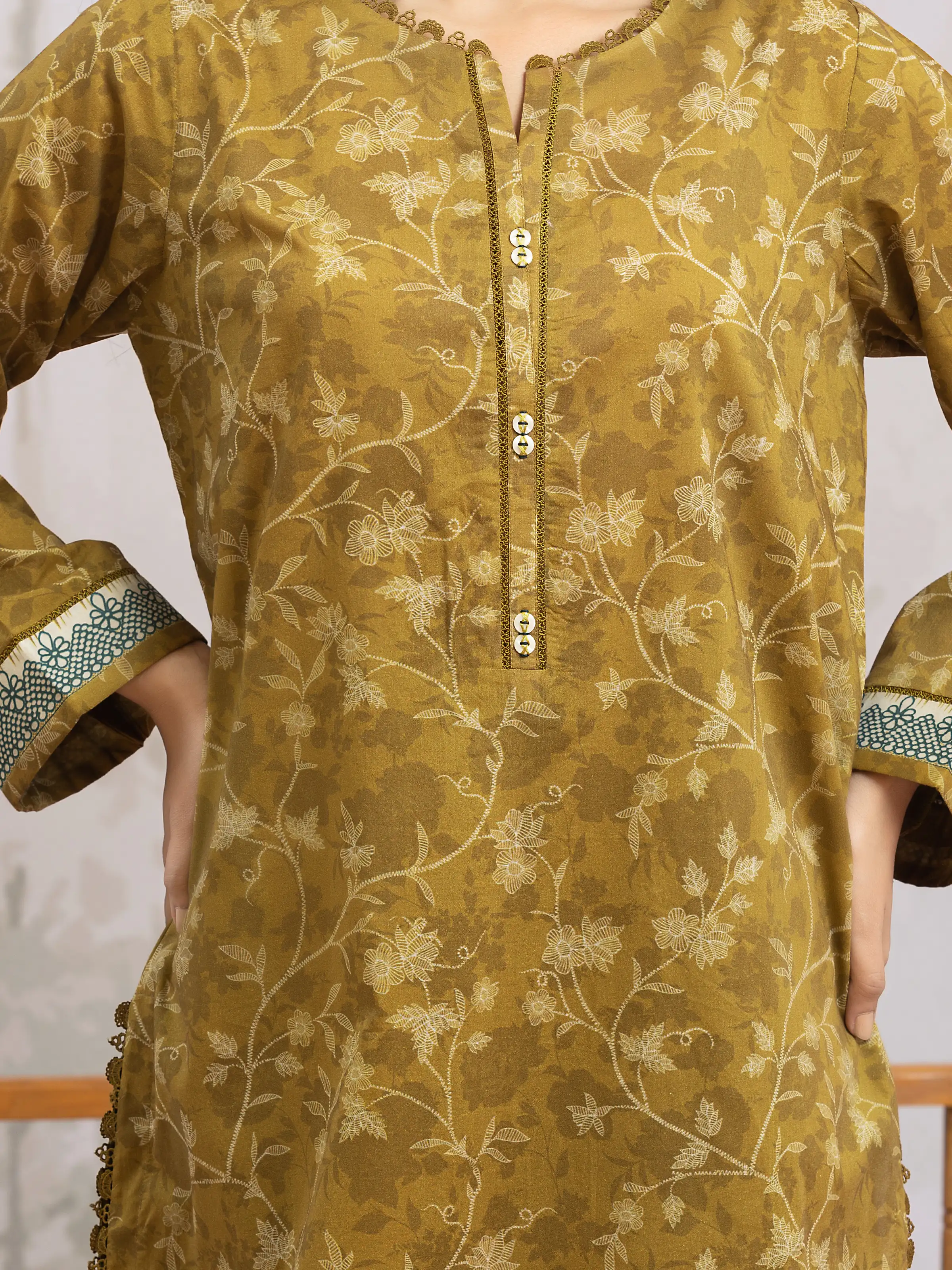 Unstitched Printed Khaddar Suit - EWU24A3-29612-3P - Image 4