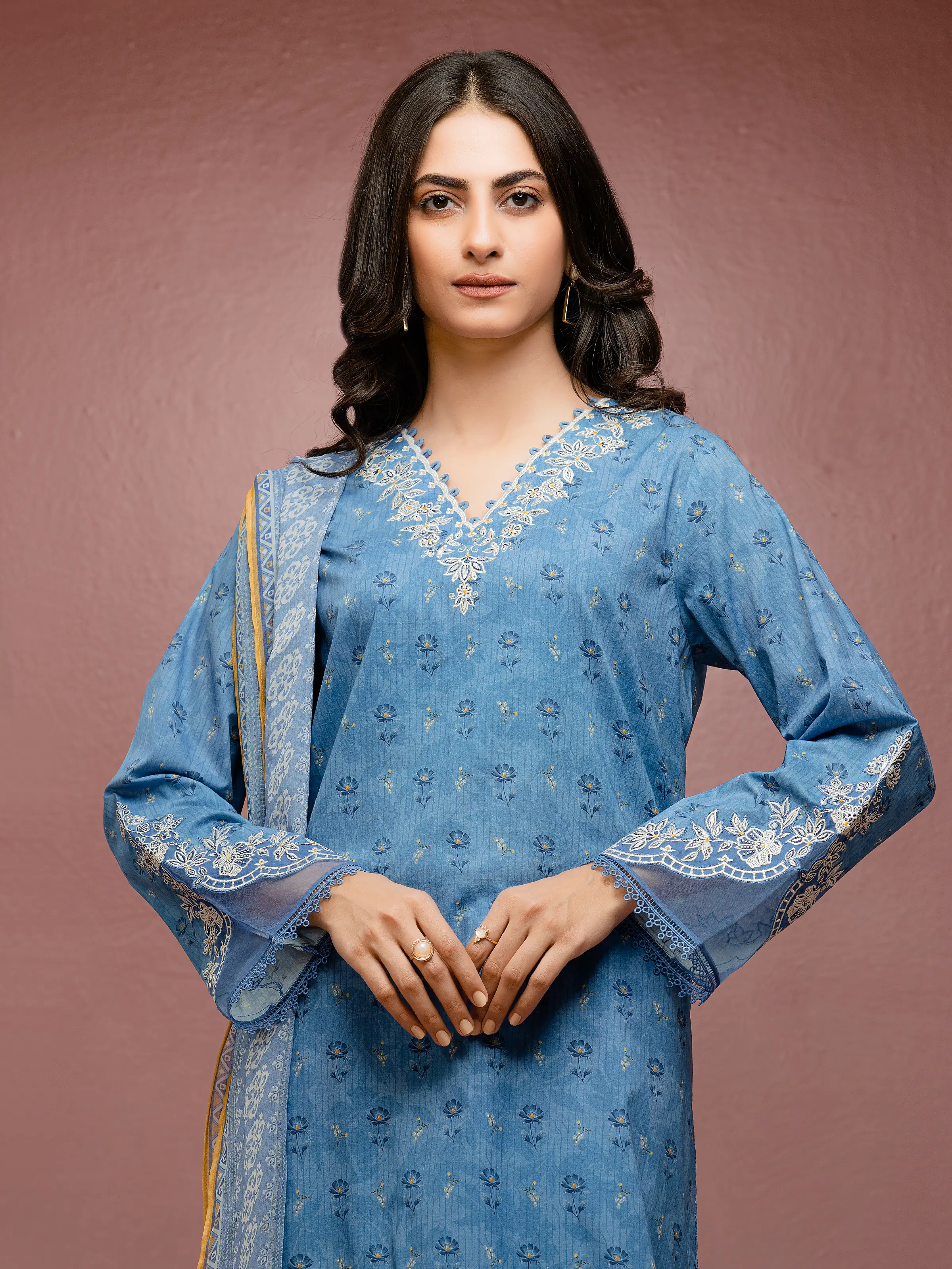 Unstitched Embroidered Cambric Suit - EWU5V2-31048-3P - Image 3