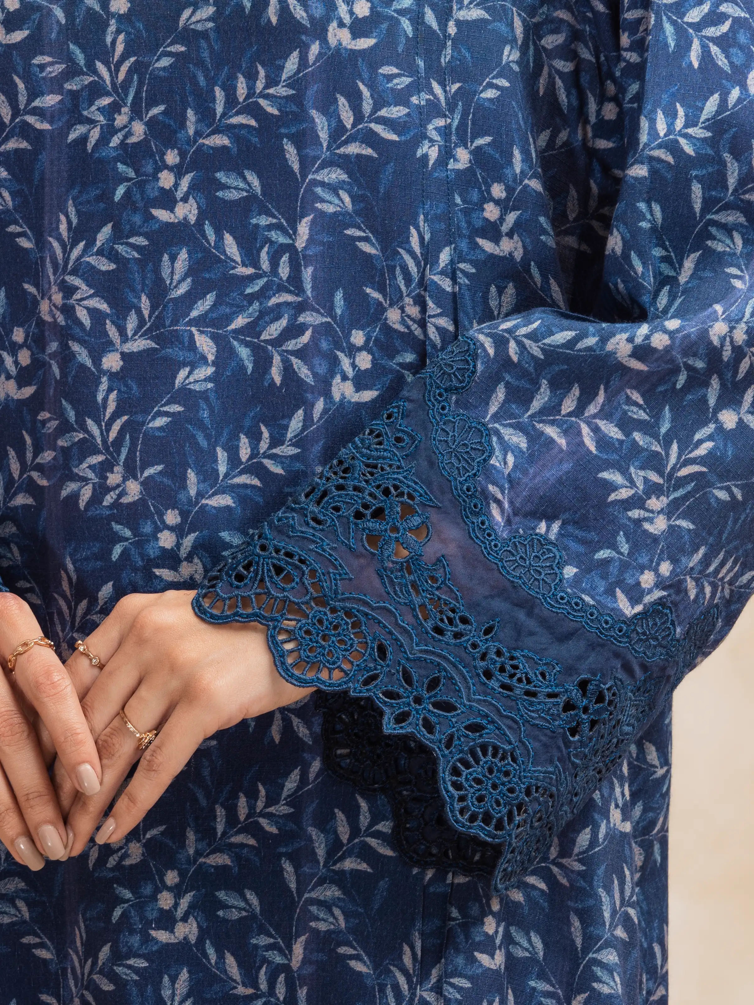 Unstitched Embroidered Raw Silk Suit - EWU5V16-30224-3P - Image 4