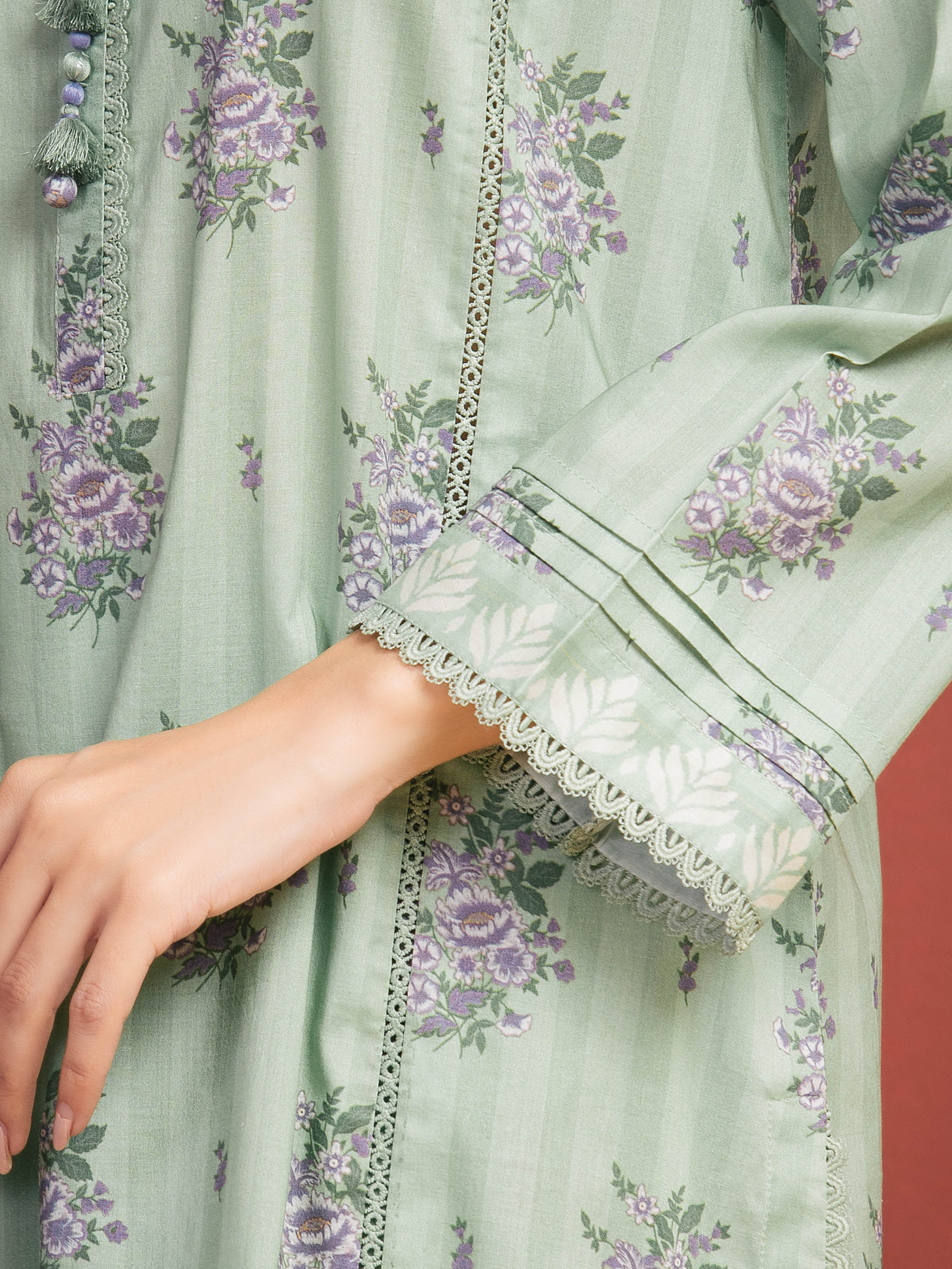 Unstitched Printed Lawn Suit - EWU5A1-35322-3P - Image 4