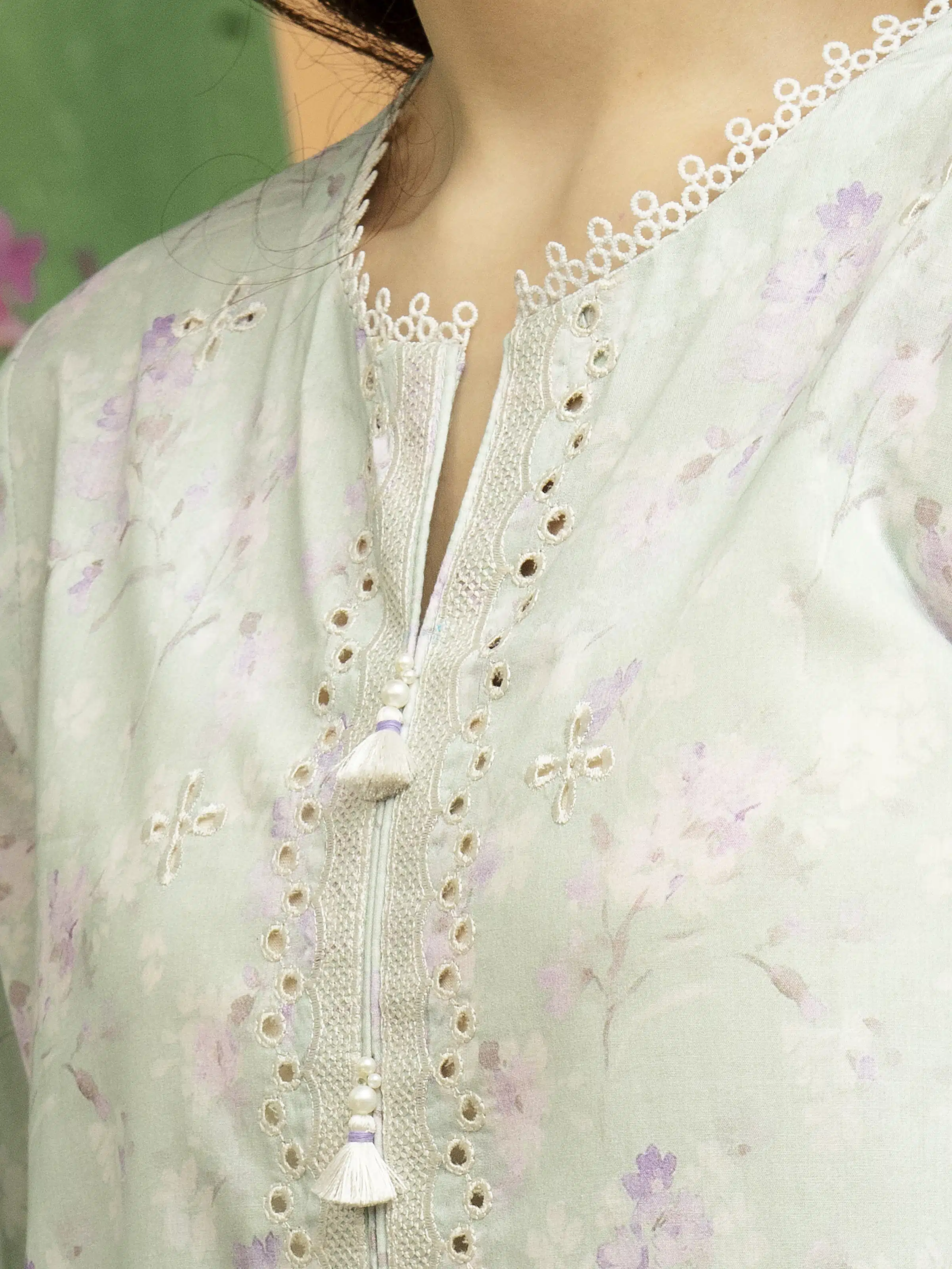 Unstitched Embroidered Lawn Suit - EWU5V1-31443-3P - Image 4