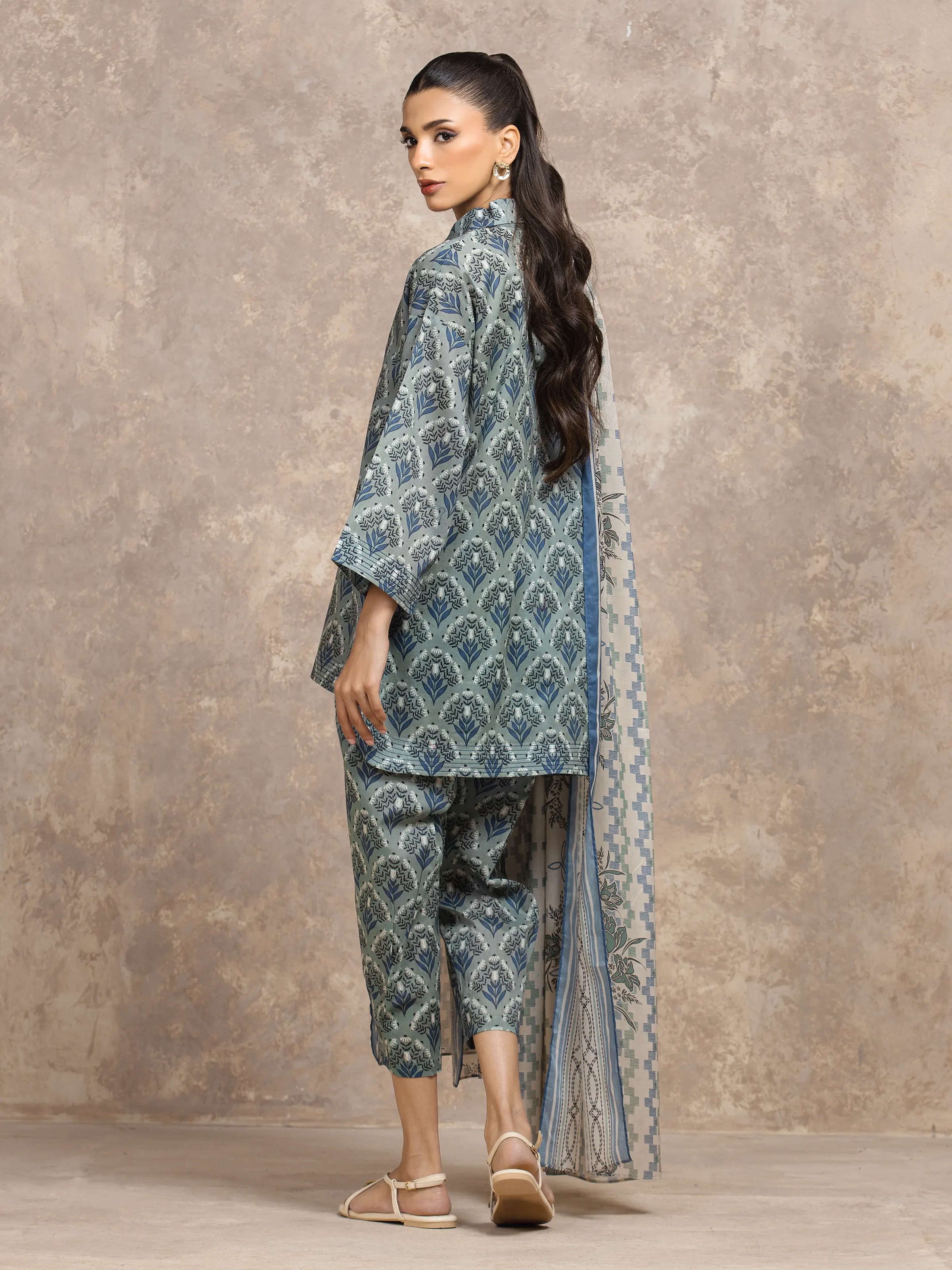 Unstitched Printed Khaddar Suit - EWU5A3-36133-3P - Image 5