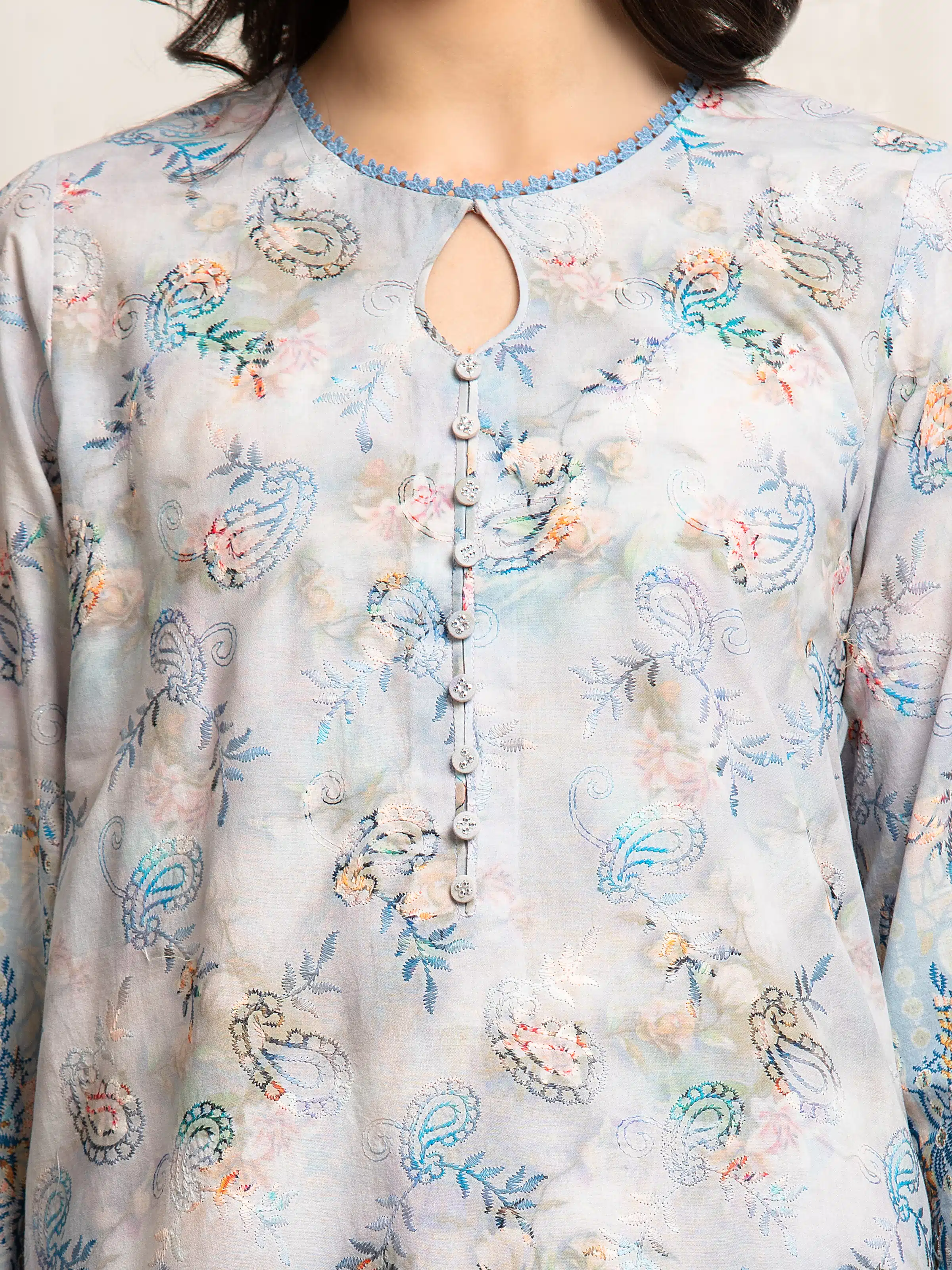 Unstitched Embroidered Cambric Suit - EWU6V2-33513-3P - Image 3