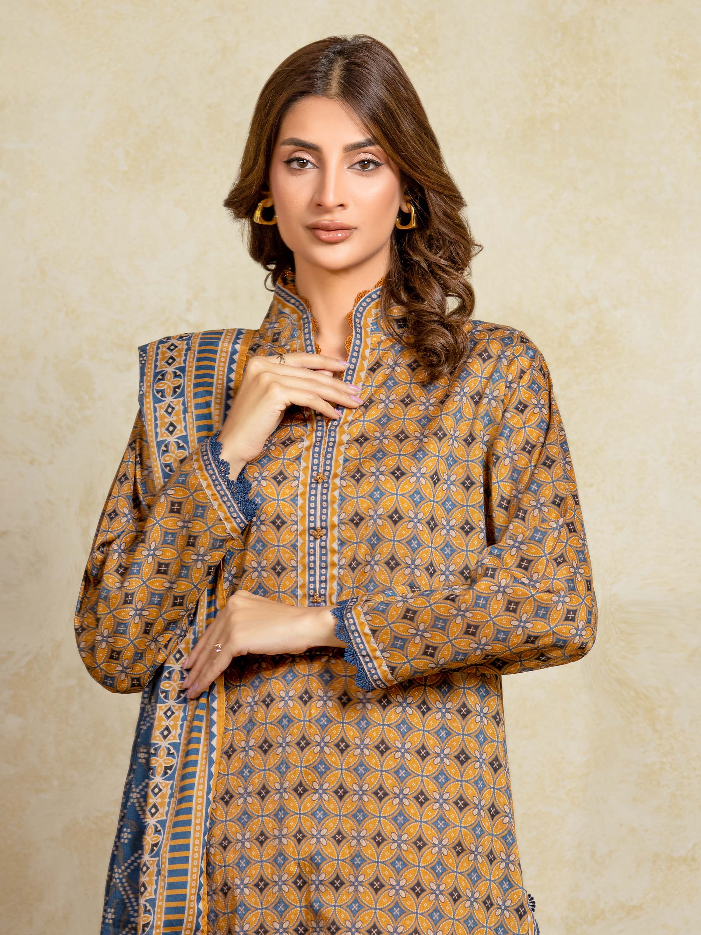 Unstitched Printed Khaddar Suit - EWU5A3-35972-3P - Image 2