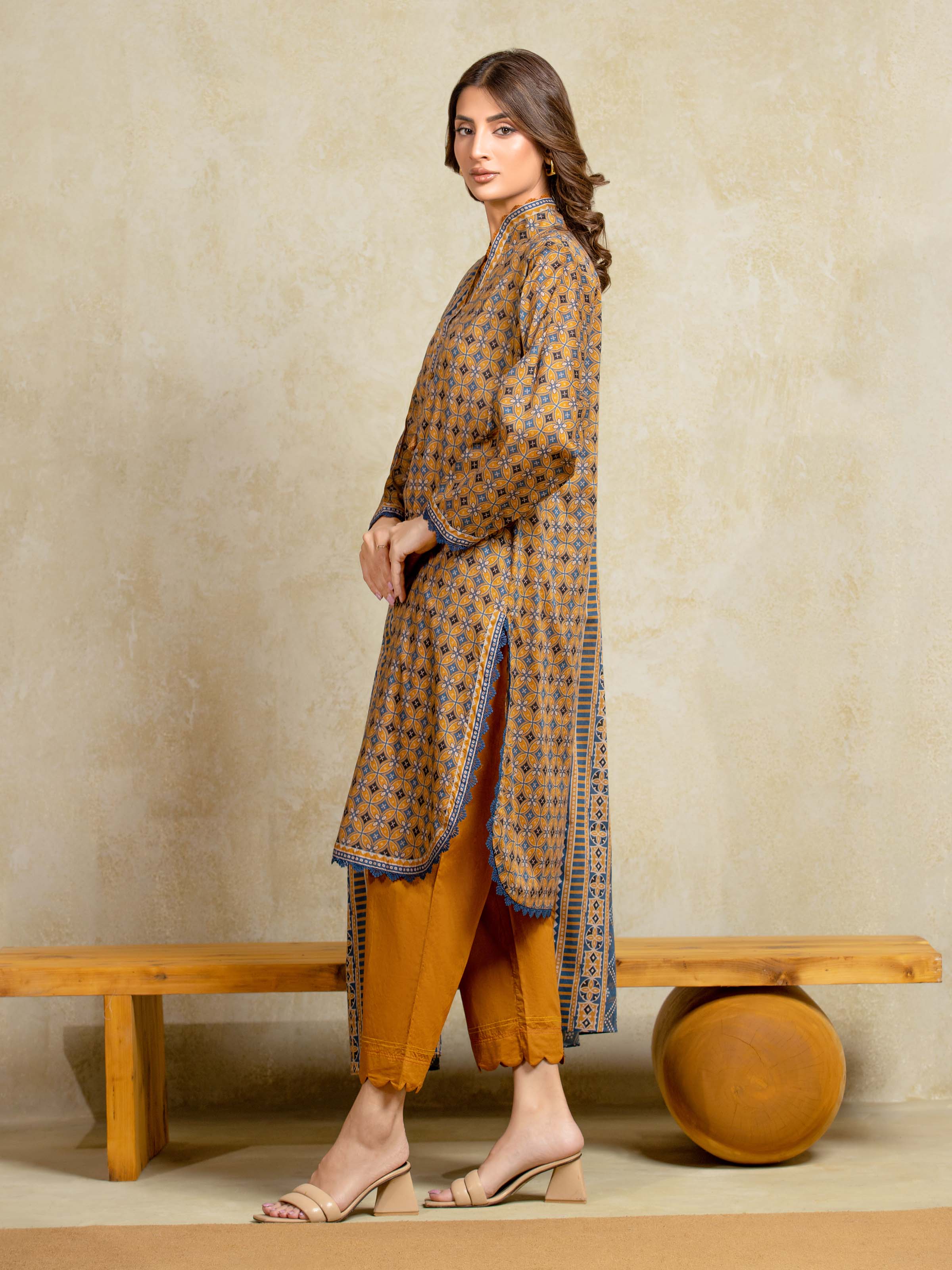 Unstitched Printed Khaddar Suit - EWU5A3-35972-3P - Image 5