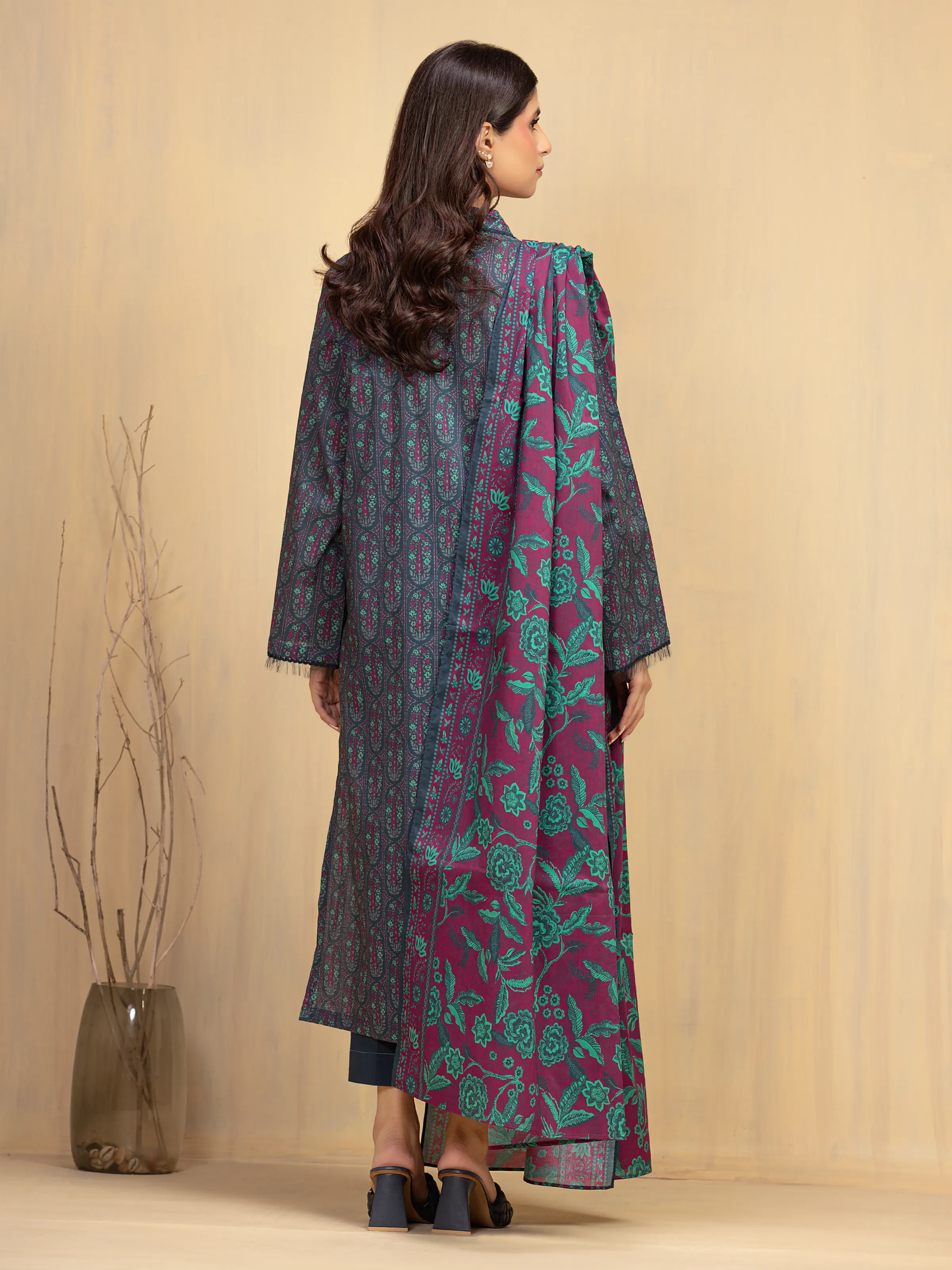 Unstitched Printed Khaddar Suit - EWU5A3-36006-3P - Image 6