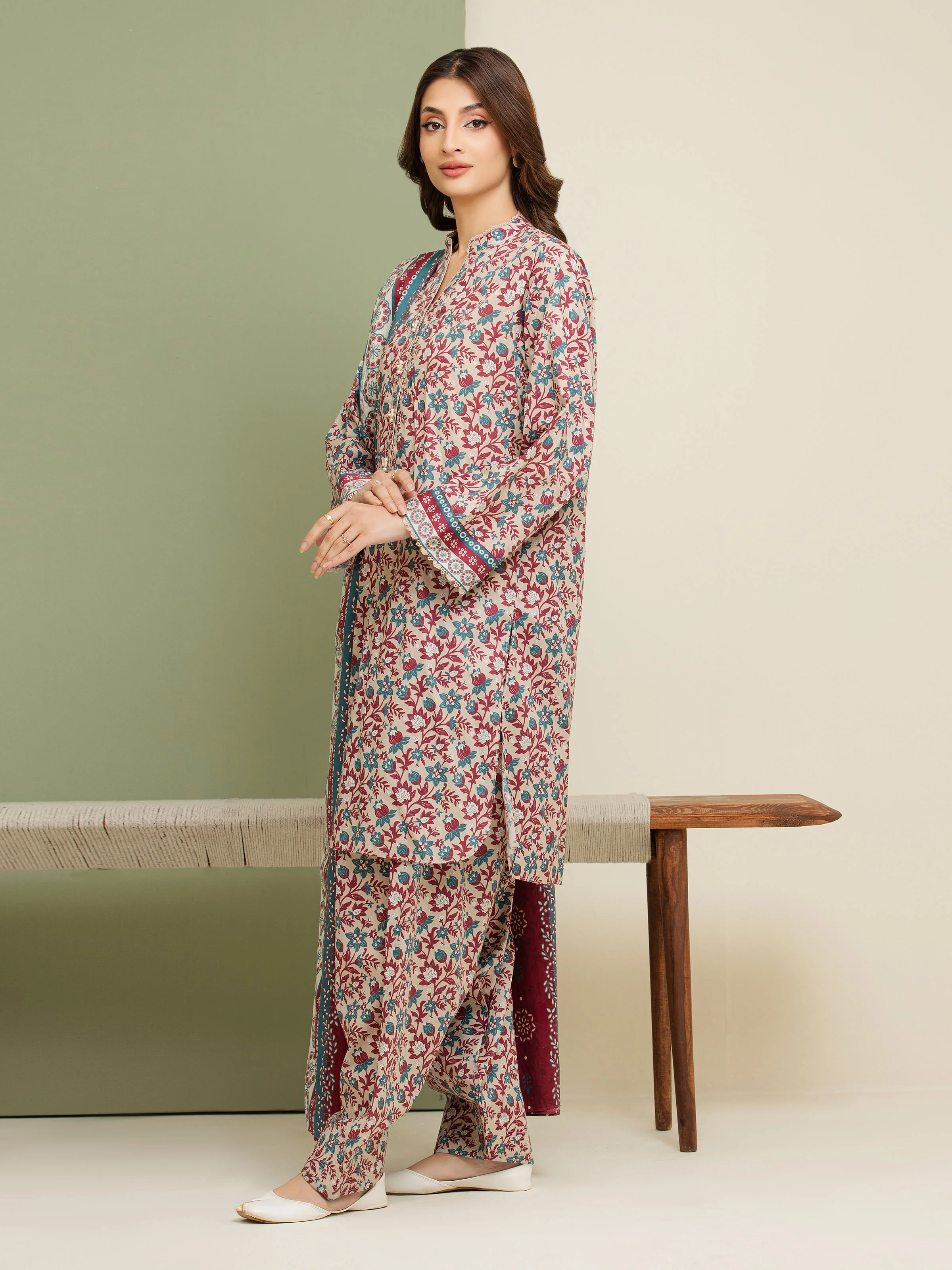 Unstitched Printed Lawn Suit - EWU5A1-35175-3P - Image 2