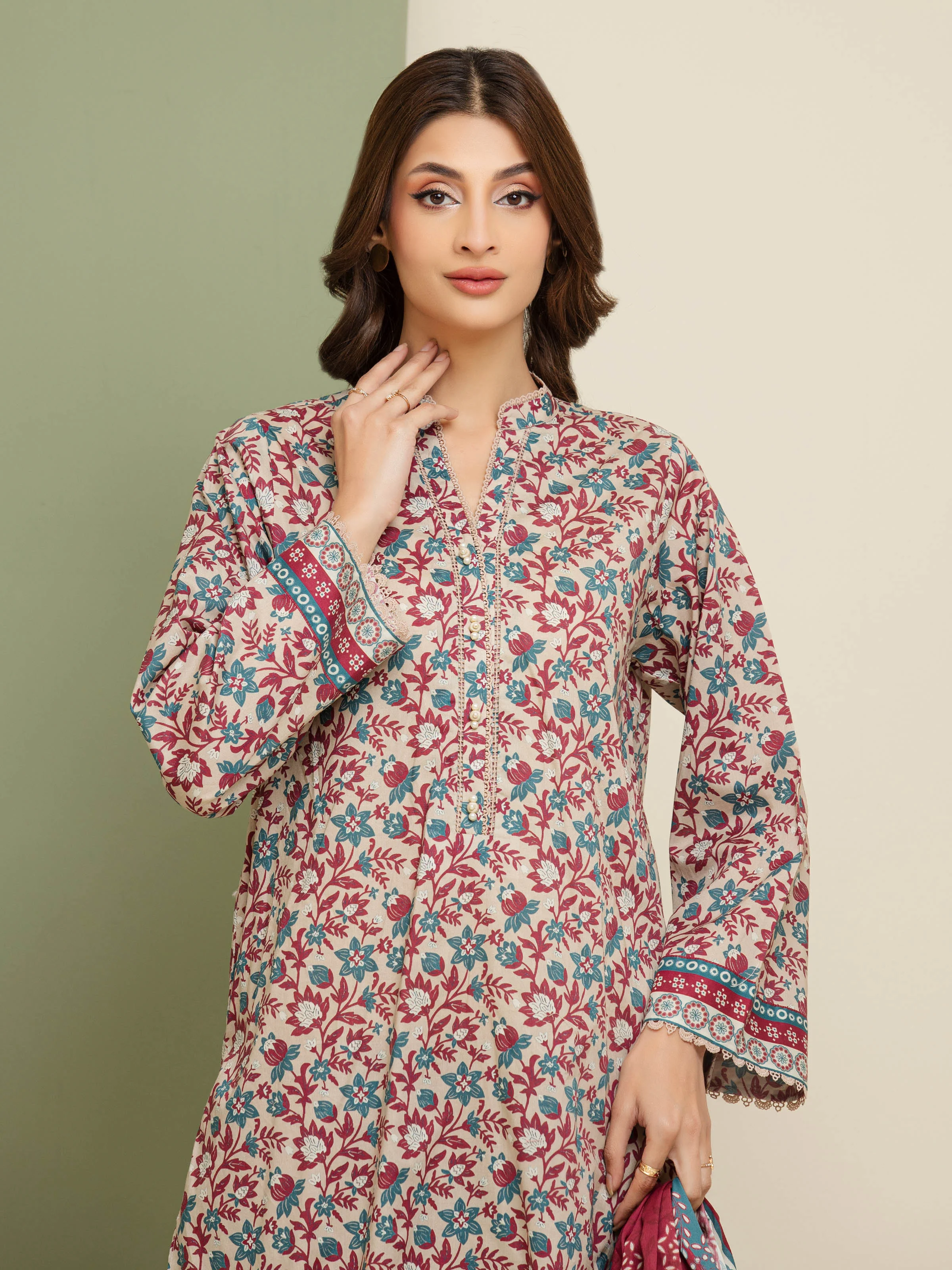 Unstitched Printed Lawn Suit - EWU5A1-35175-3P - Image 3
