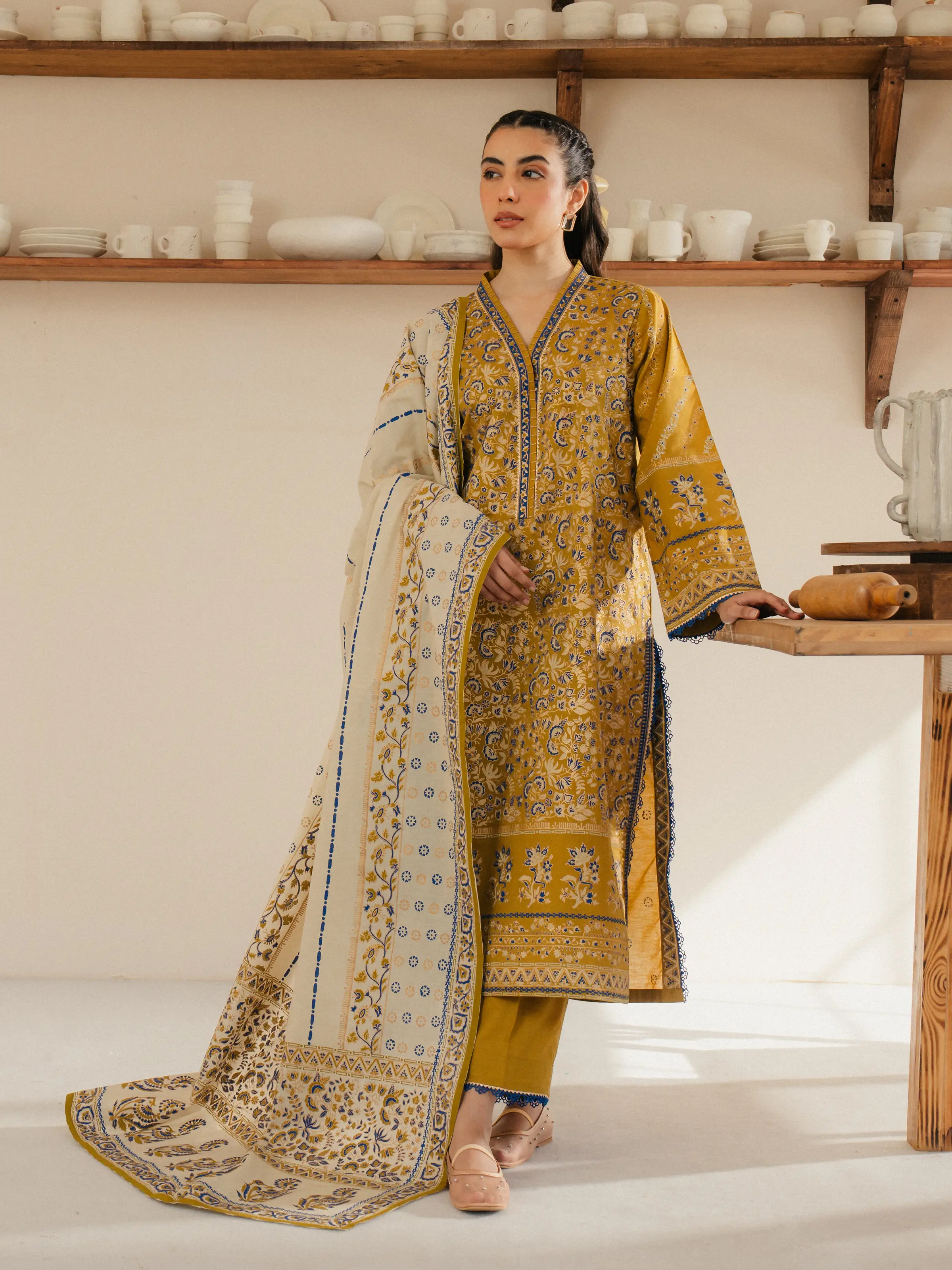 Unstitched Block Print Cambric Suit - EWU5M1-016-3P
