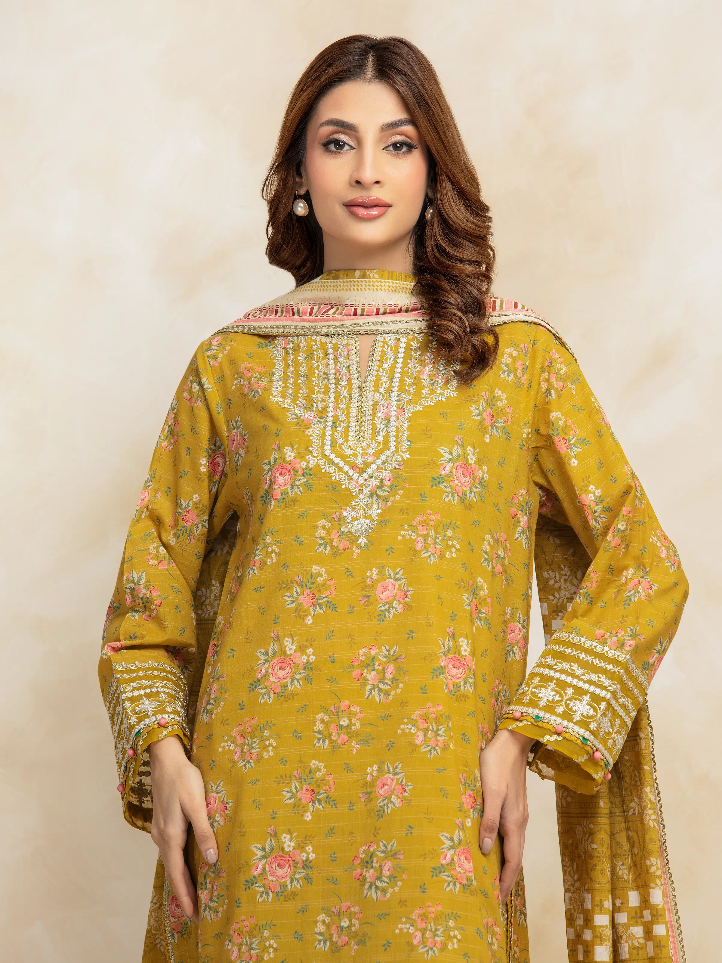 Unstitched Embroidered Lawn Suit - EWU5V1-31185-3P - Image 3