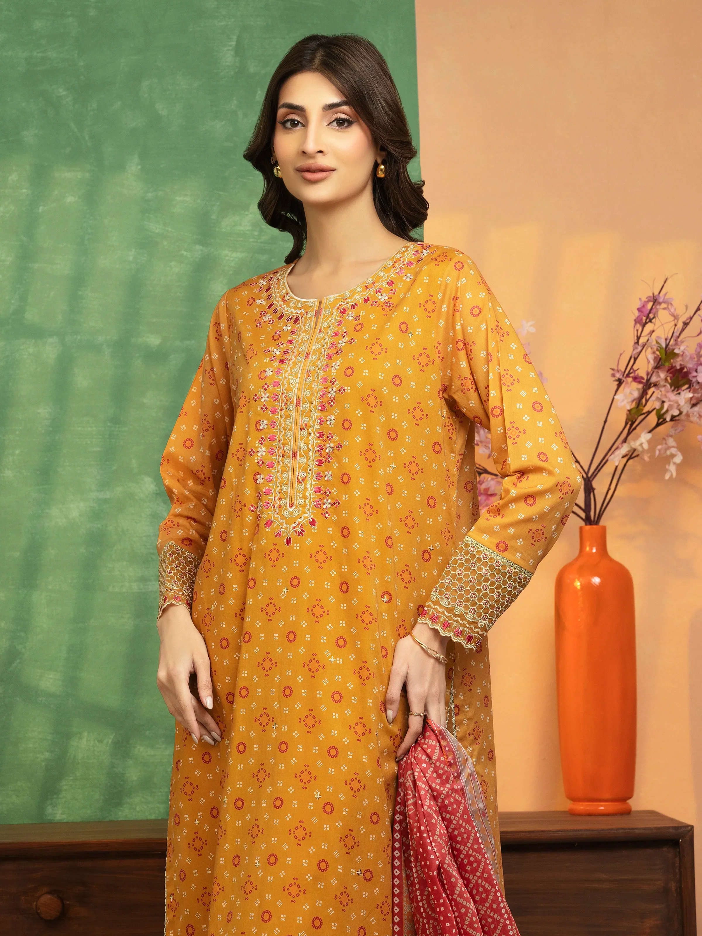 Unstitched Embroidered Lawn Suit - EWU5V1-31420-3P - Image 2