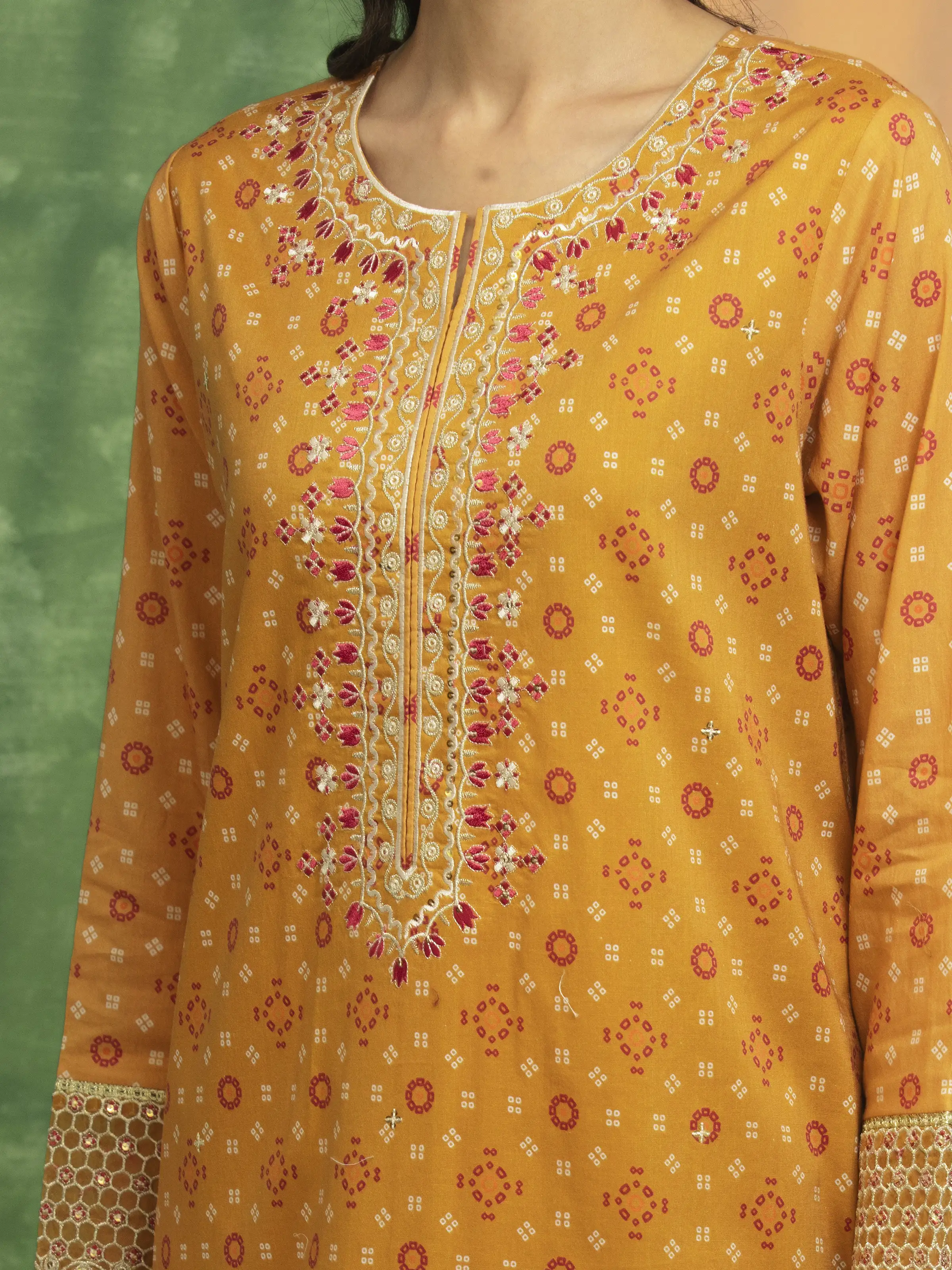Unstitched Embroidered Lawn Suit - EWU5V1-31420-3P - Image 4