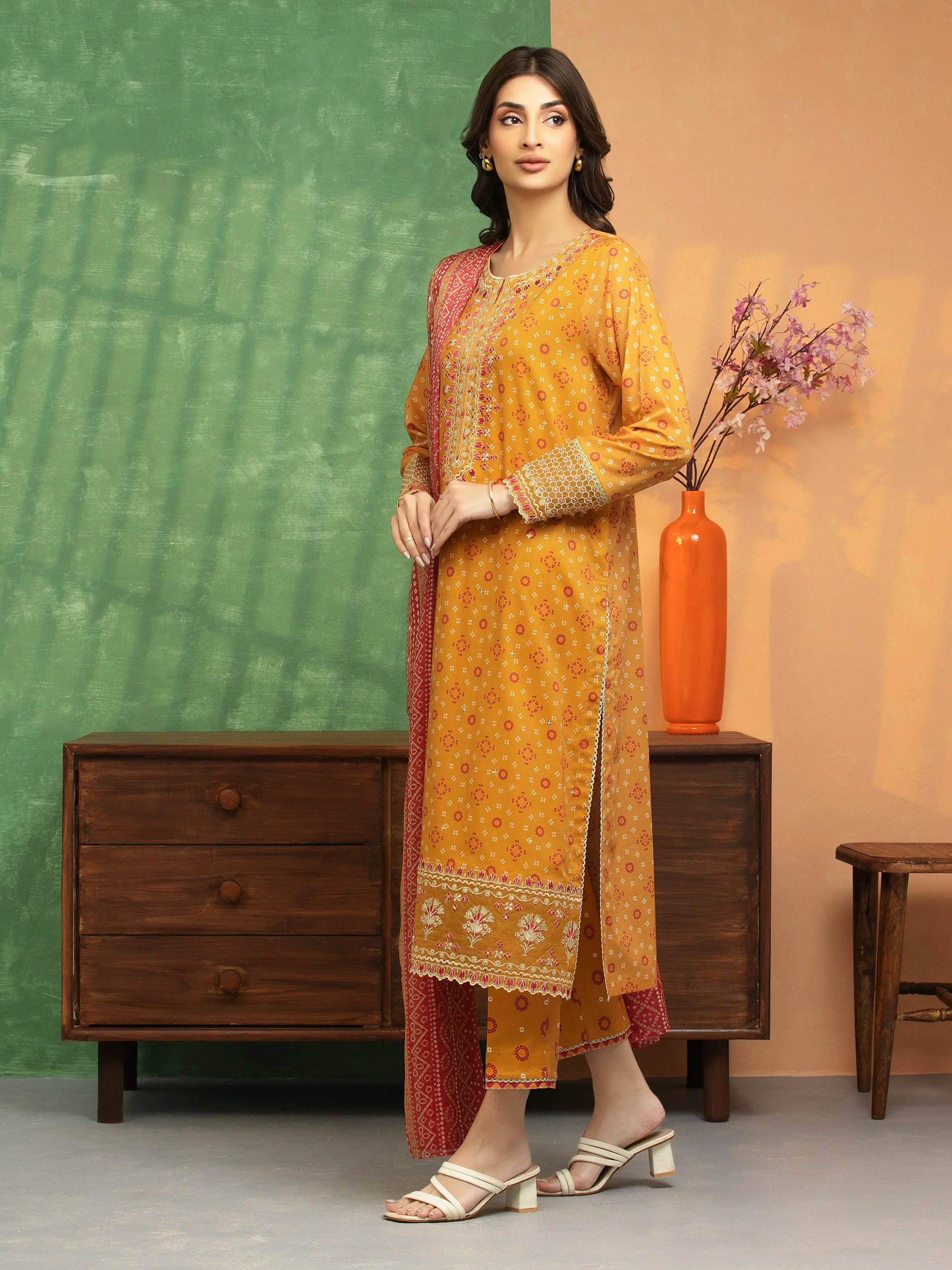 Unstitched Embroidered Lawn Suit - EWU5V1-31420-3P - Image 5