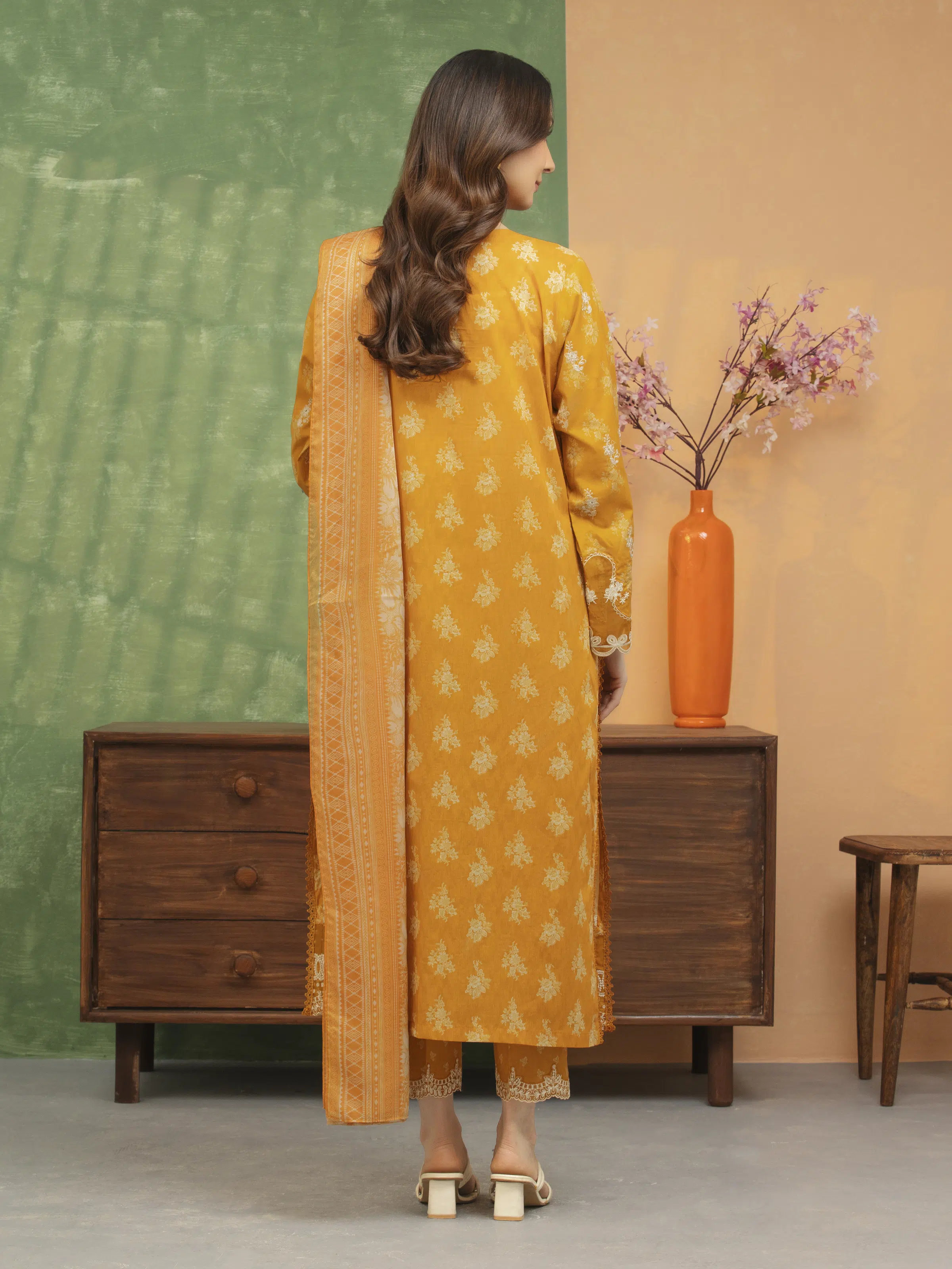 Unstitched Embroidered Lawn Suit - EWU5V1-31428-3P - Image 2