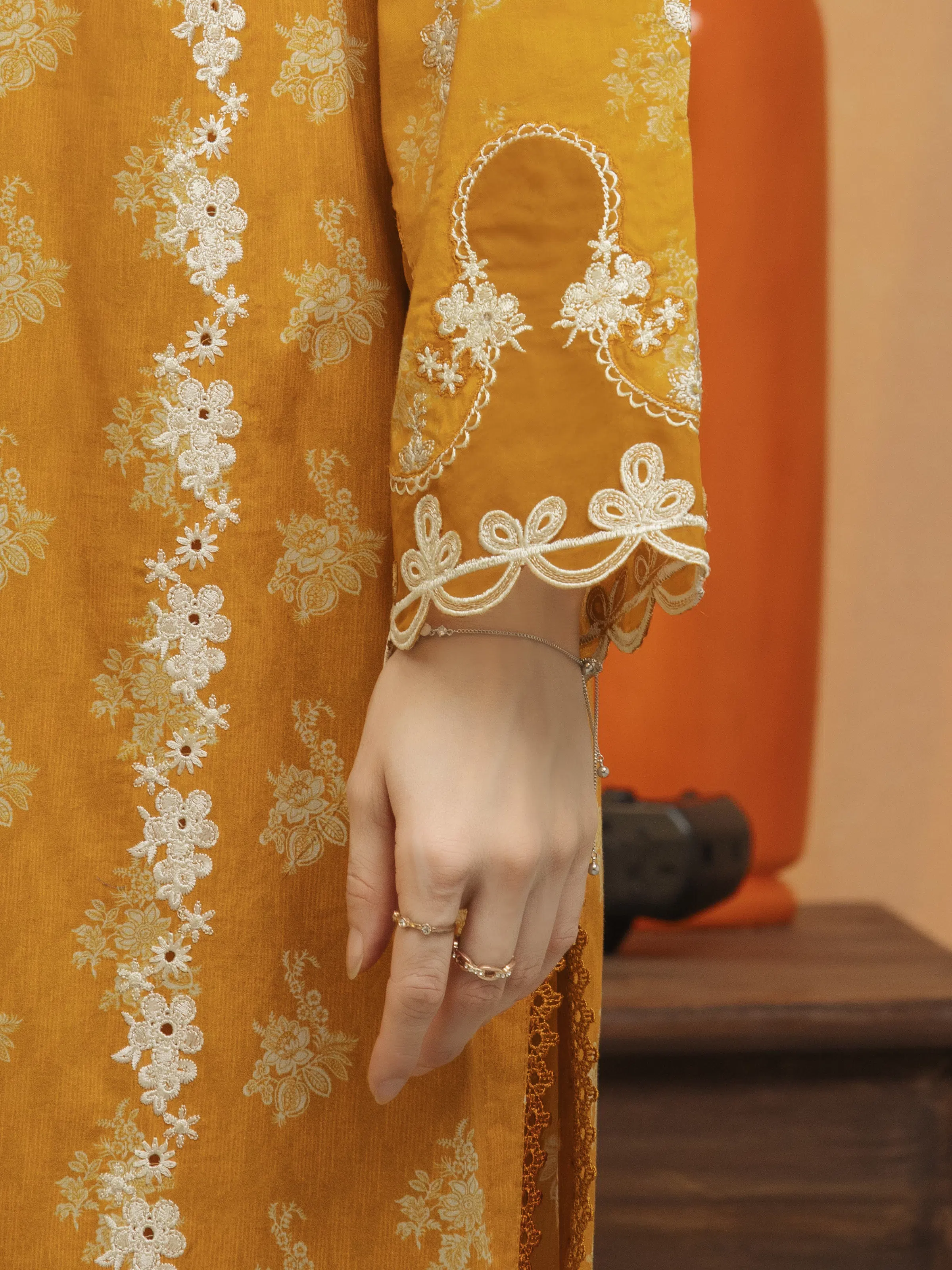 Unstitched Embroidered Lawn Suit - EWU5V1-31428-3P - Image 6