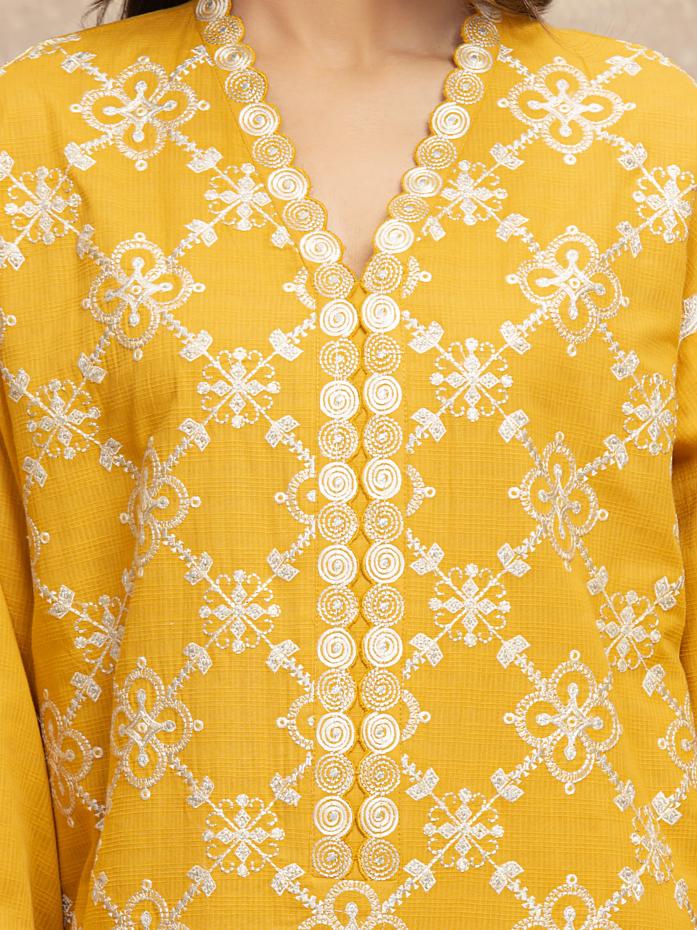 Unstitched Embroidered Lawn Suit - EWU5V1-31707-3P - Image 3