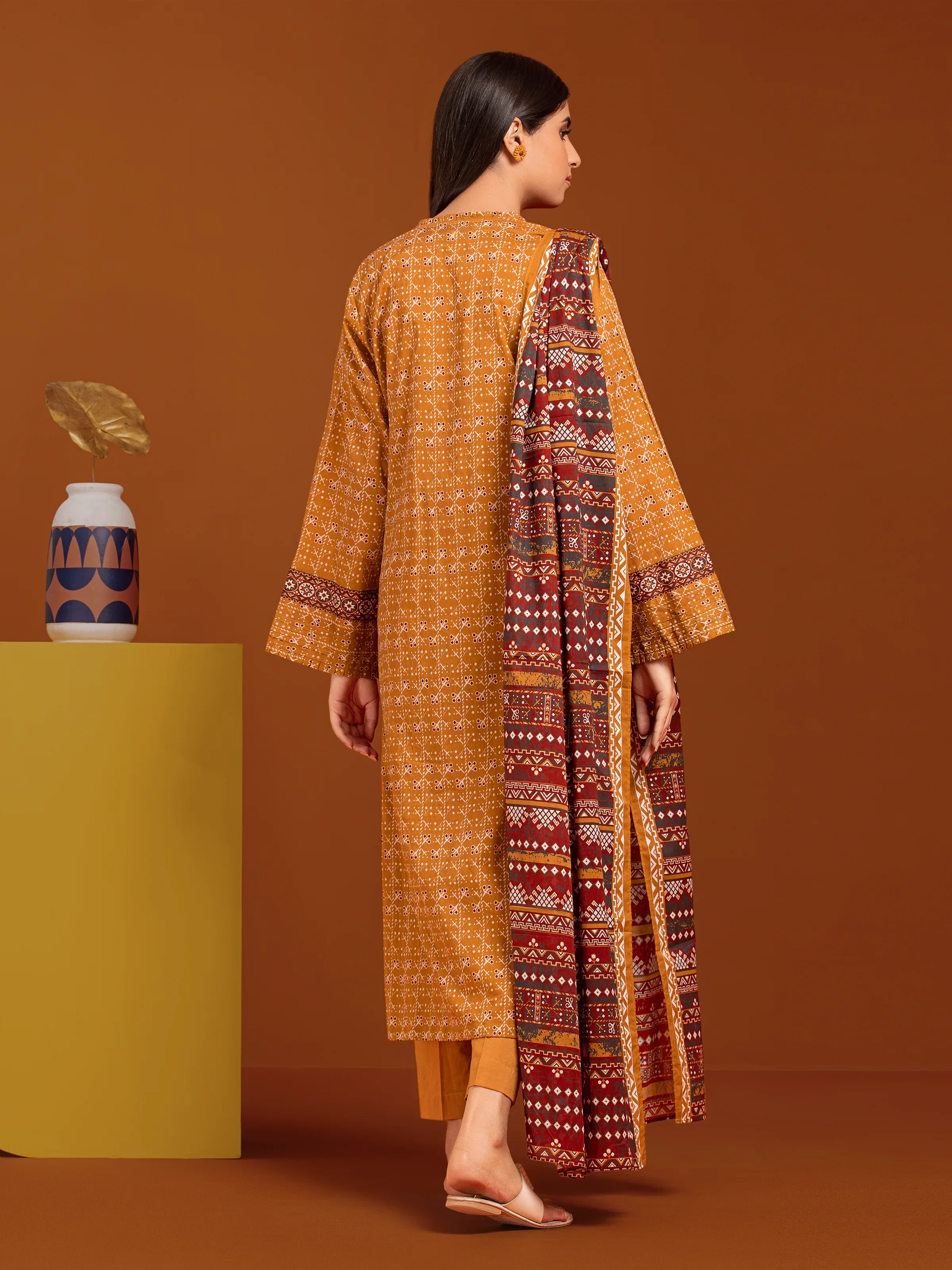 Unstitched Printed Cambric Suit - EWU24A2-27132-3P - Image 2