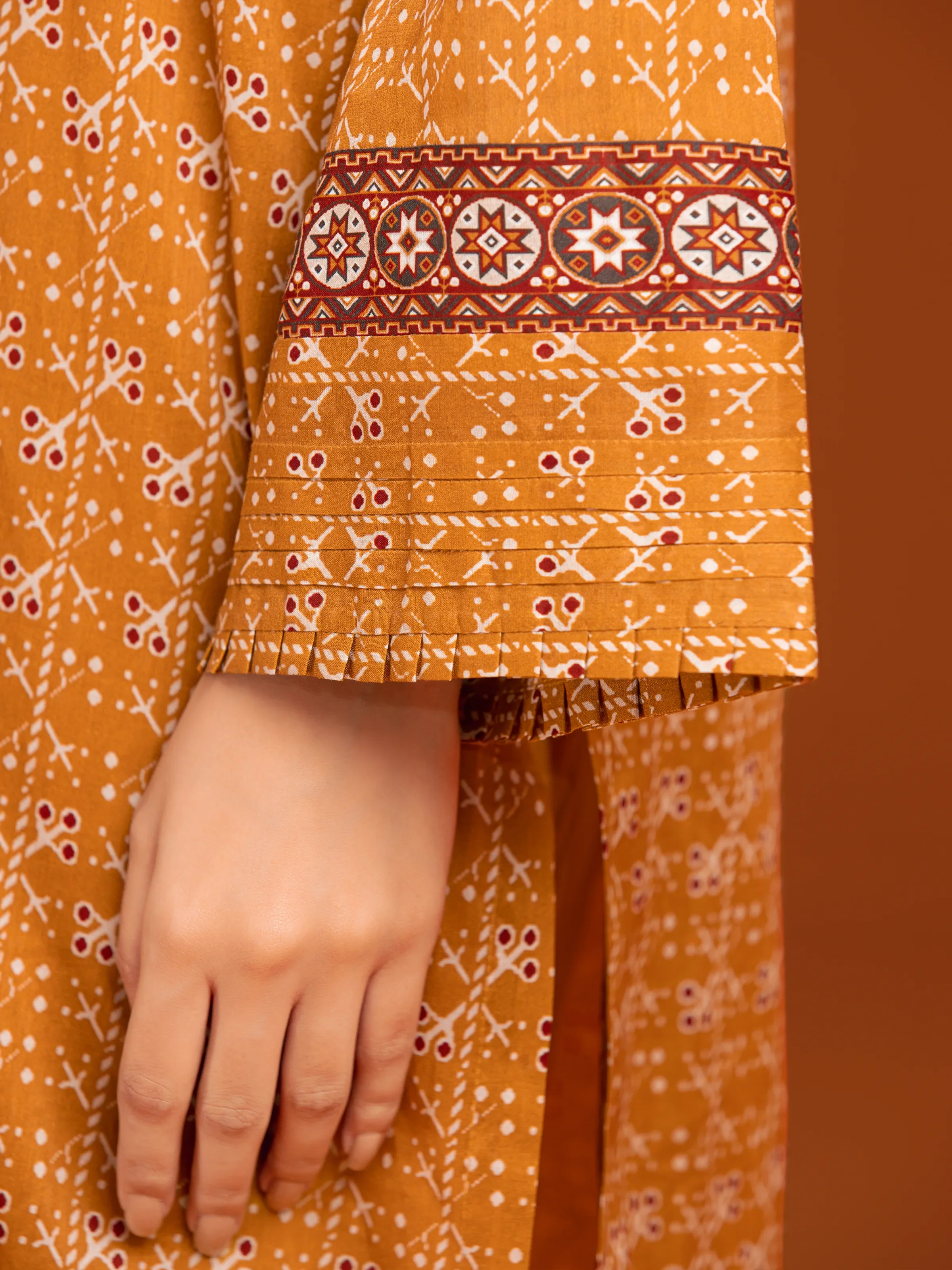 Unstitched Printed Cambric Suit - EWU24A2-27132-3P - Image 5