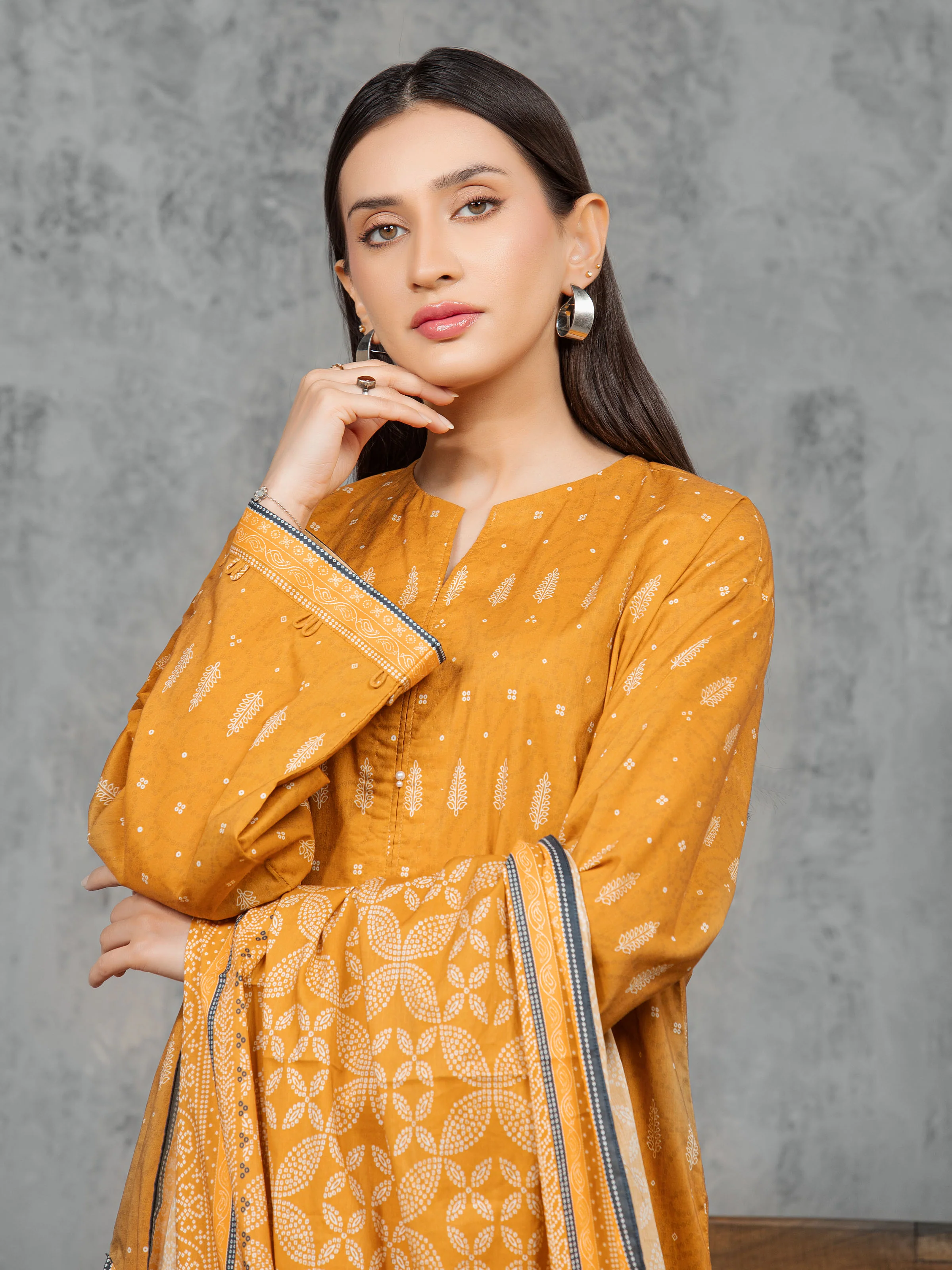 Unstitched Printed Cambric Suit - EWU5A2-35812-3P - Image 2