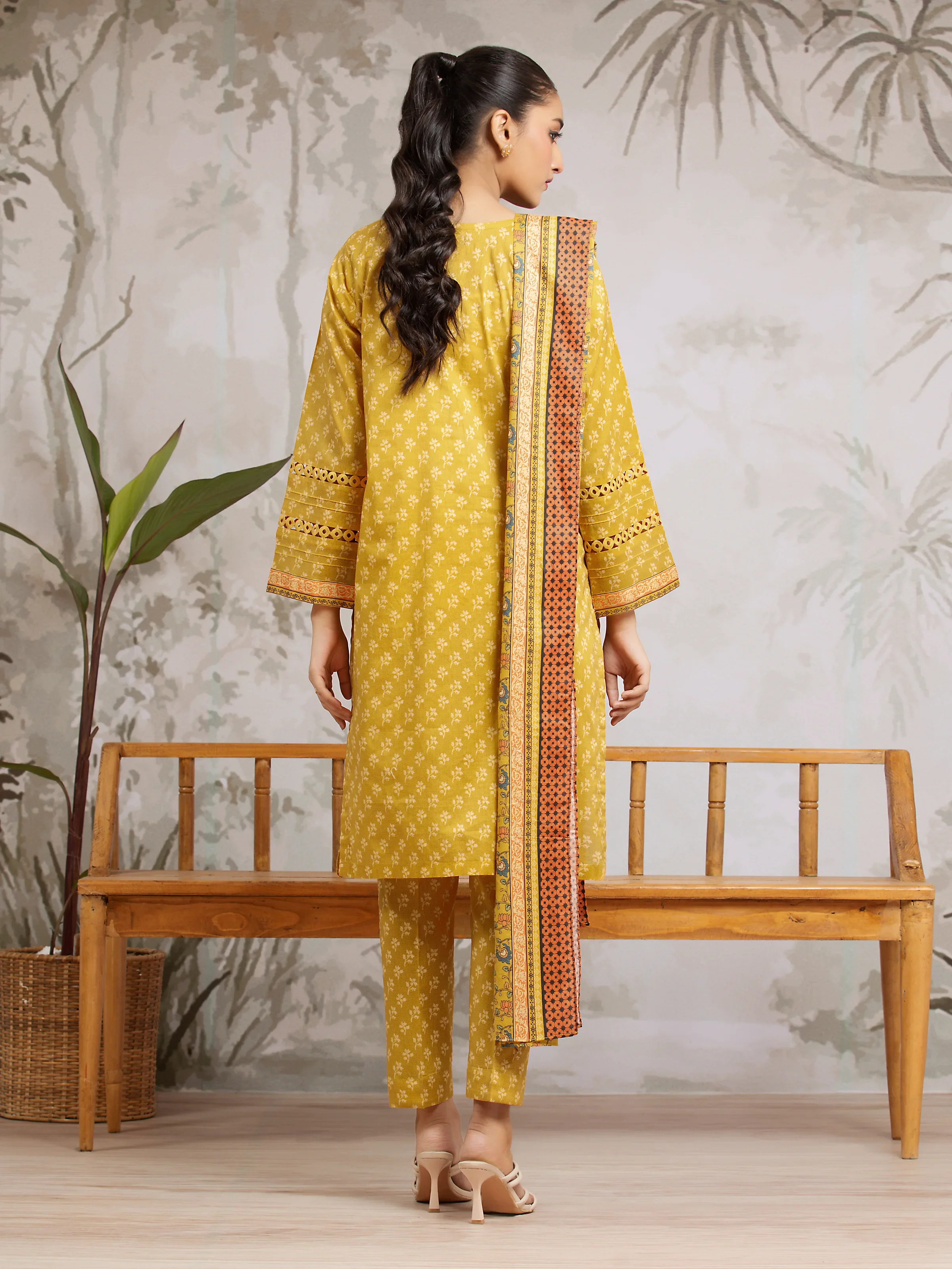 Unstitched Printed Khaddar Suit - EWU24A3-29586-3P - Image 2