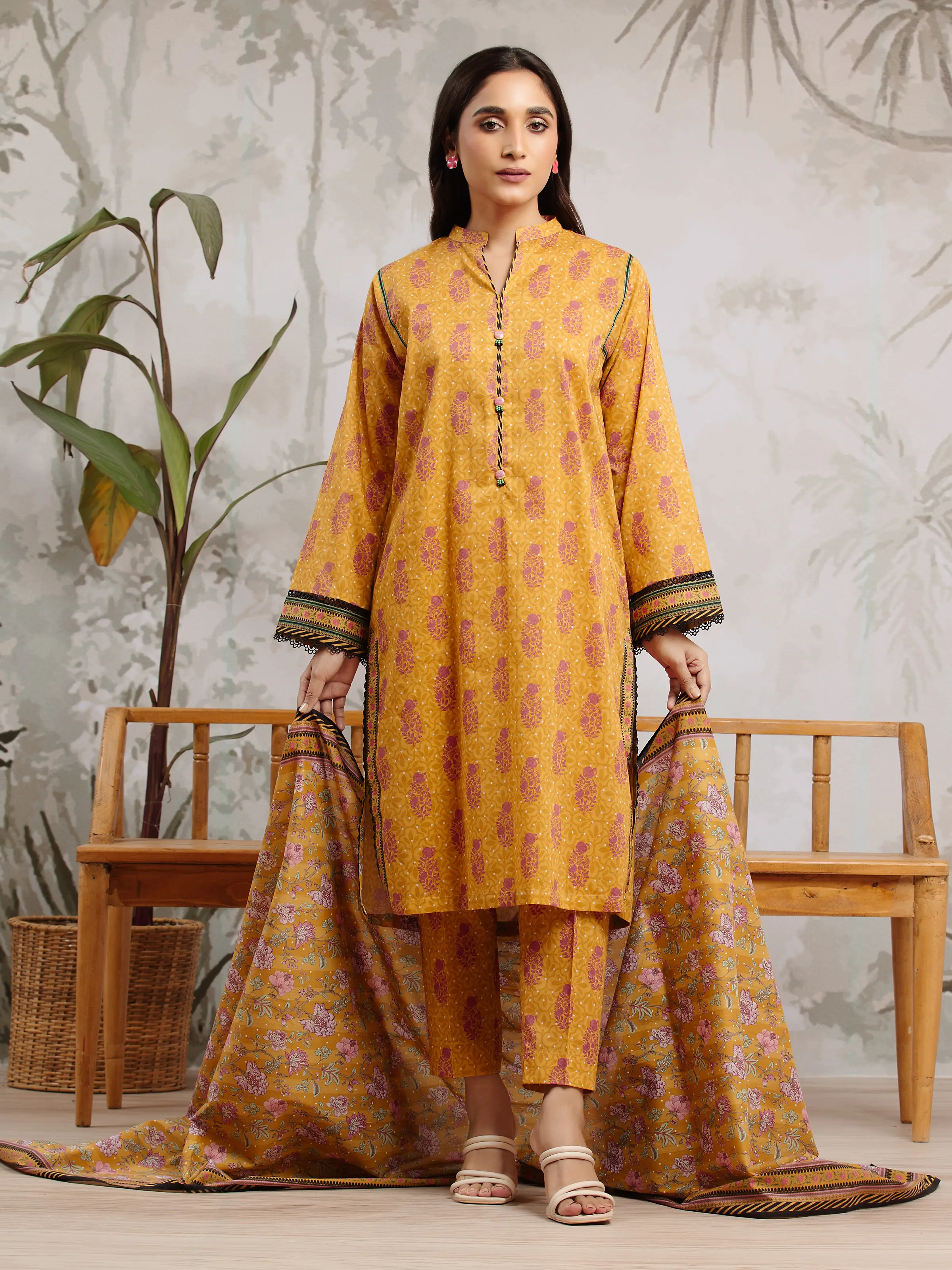 Unstitched Printed Khaddar Suit - EWU24A3-29810-3P