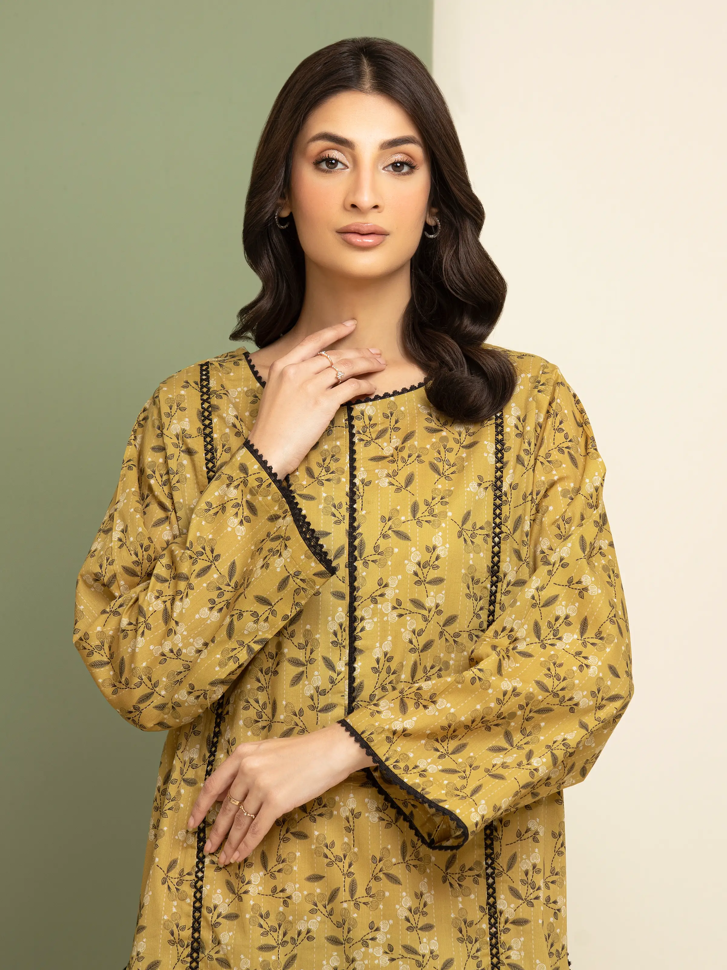 Unstitched Printed Lawn Shirt Trouser - EWU5A1-35600ST - Image 4