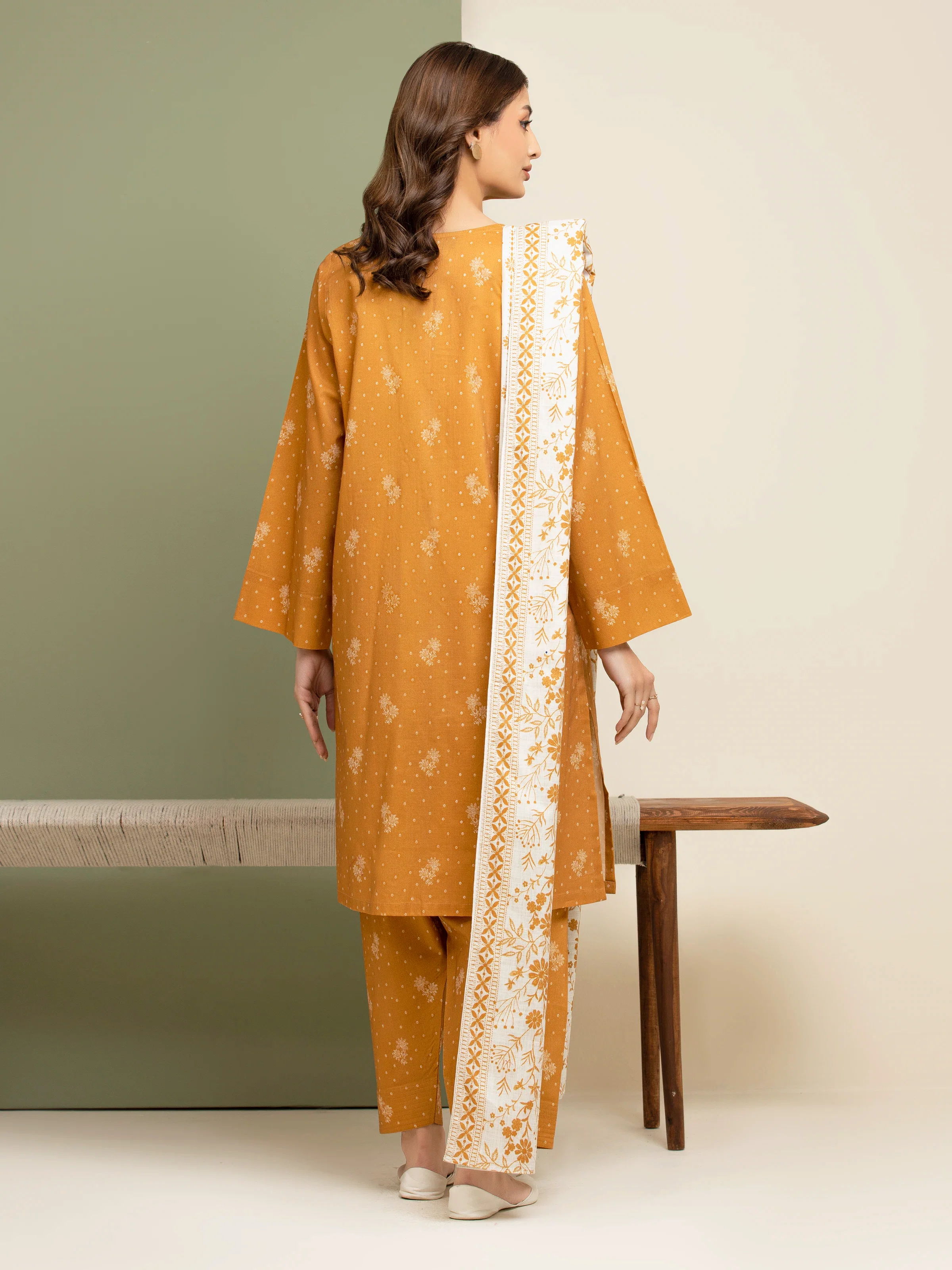 Unstitched Printed Lawn Suit - EWU5A1-35160-3P - Image 2