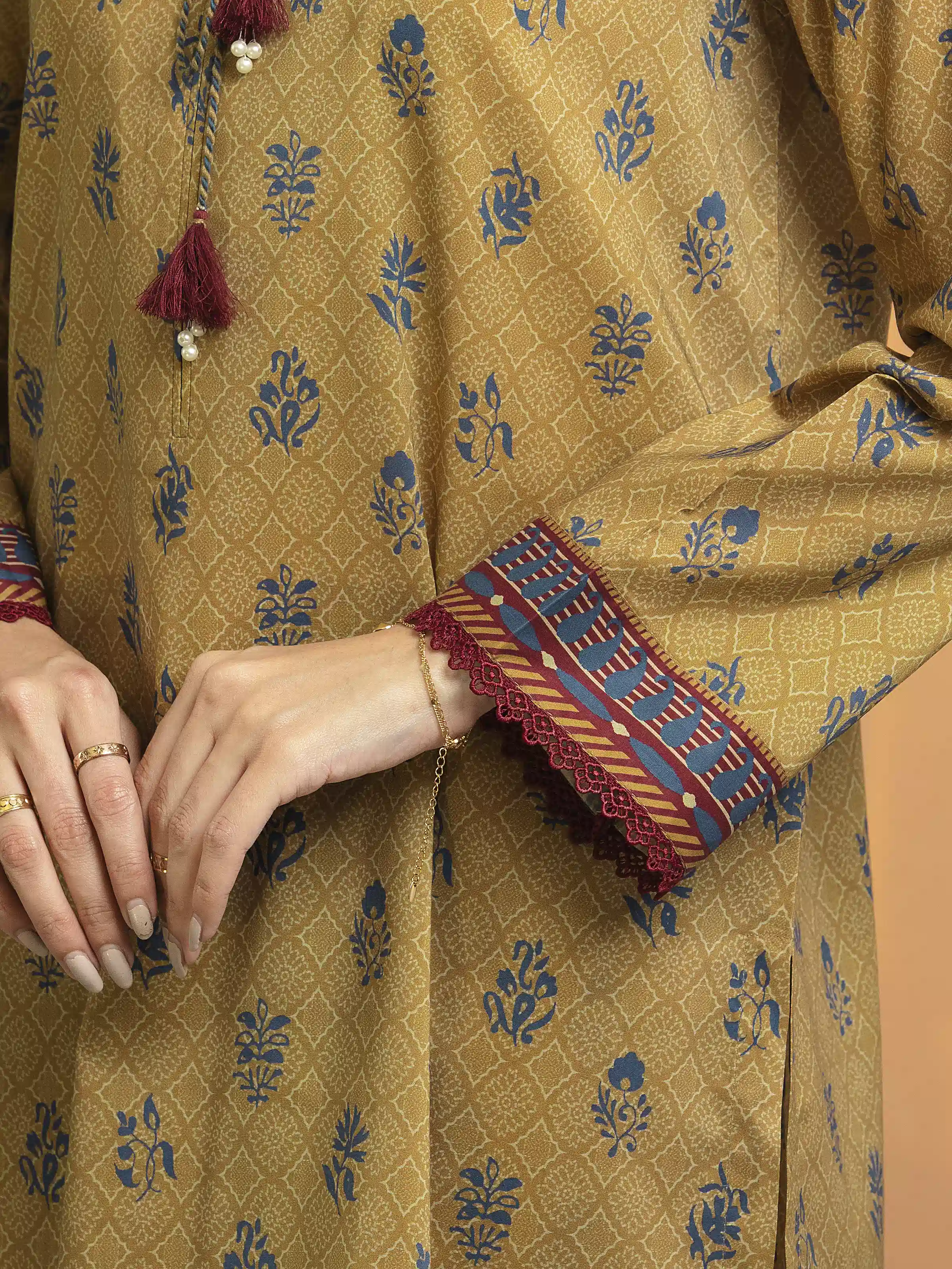 Unstitched Printed Lawn Suit - EWU5A1-35195-3P - Image 5