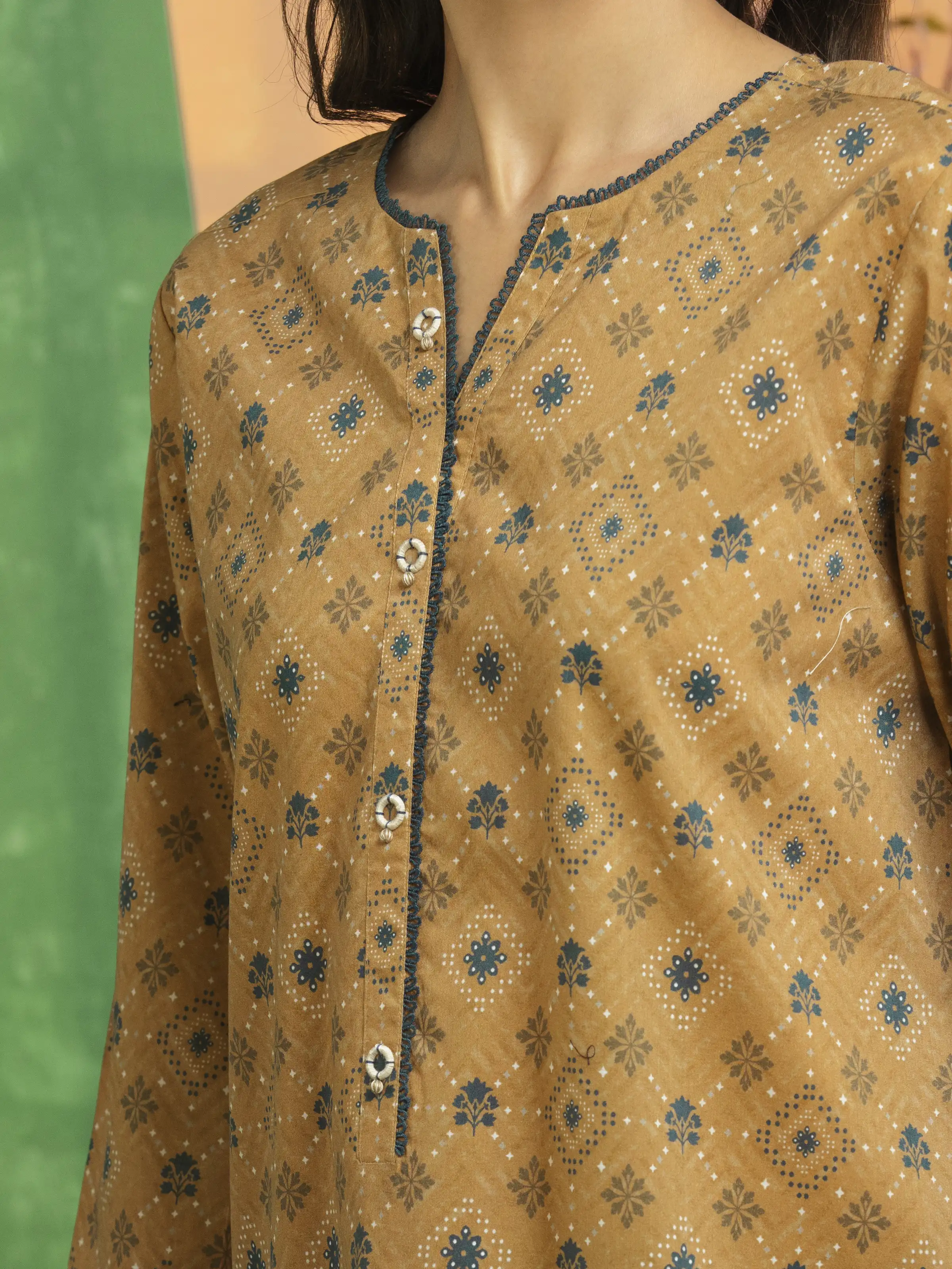 Unstitched Printed Lawn Suit - EWU5A1-35243-3P - Image 4
