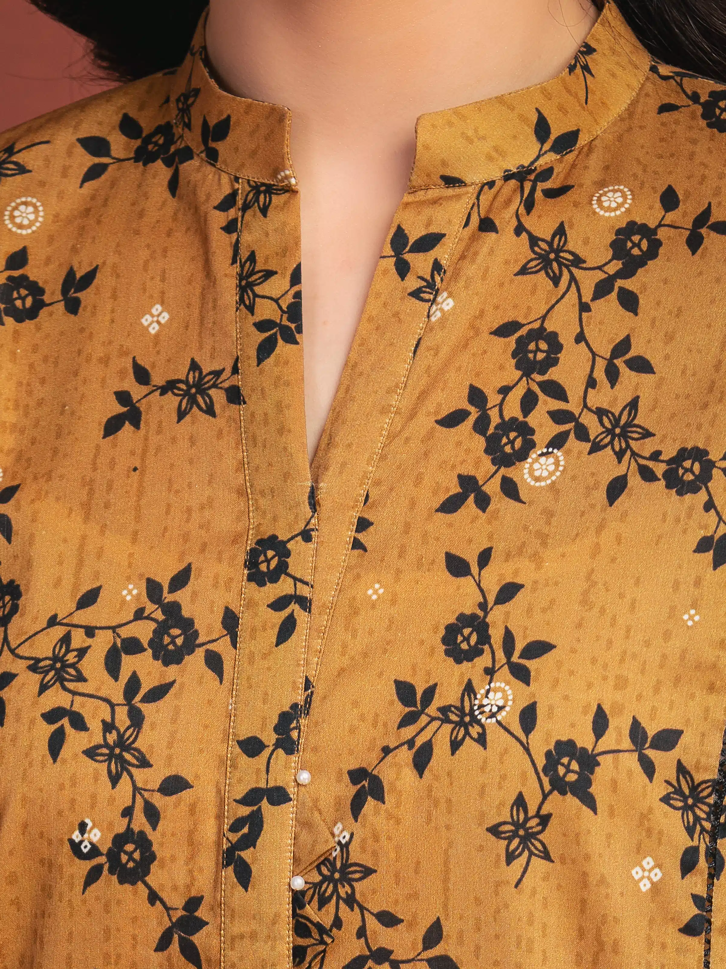 Unstitched Printed Lawn Suit - EWU5A1-35330-3P - Image 3
