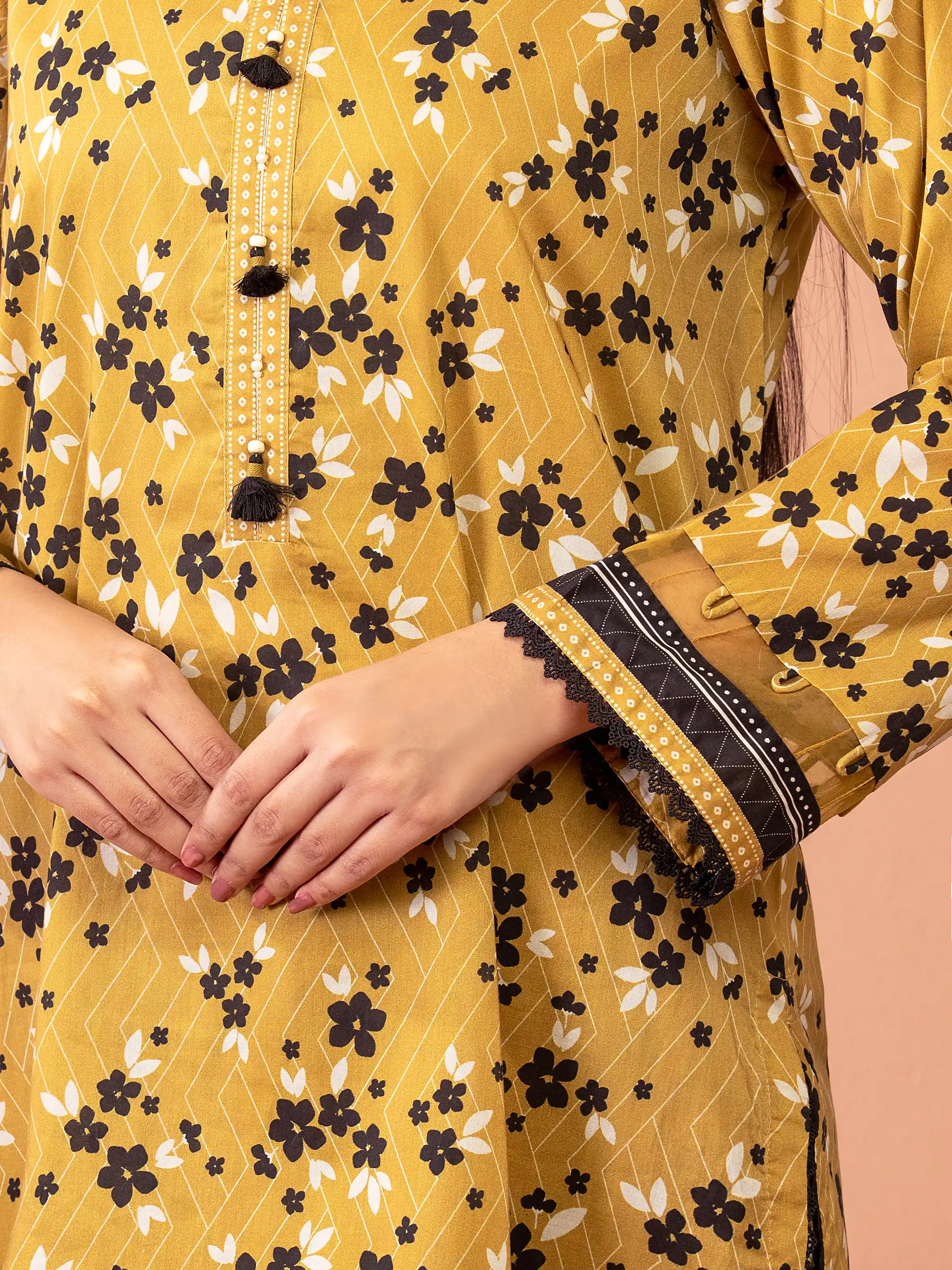 Unstitched Printed Lawn Suit - EWU5A1-35673-3P - Image 3