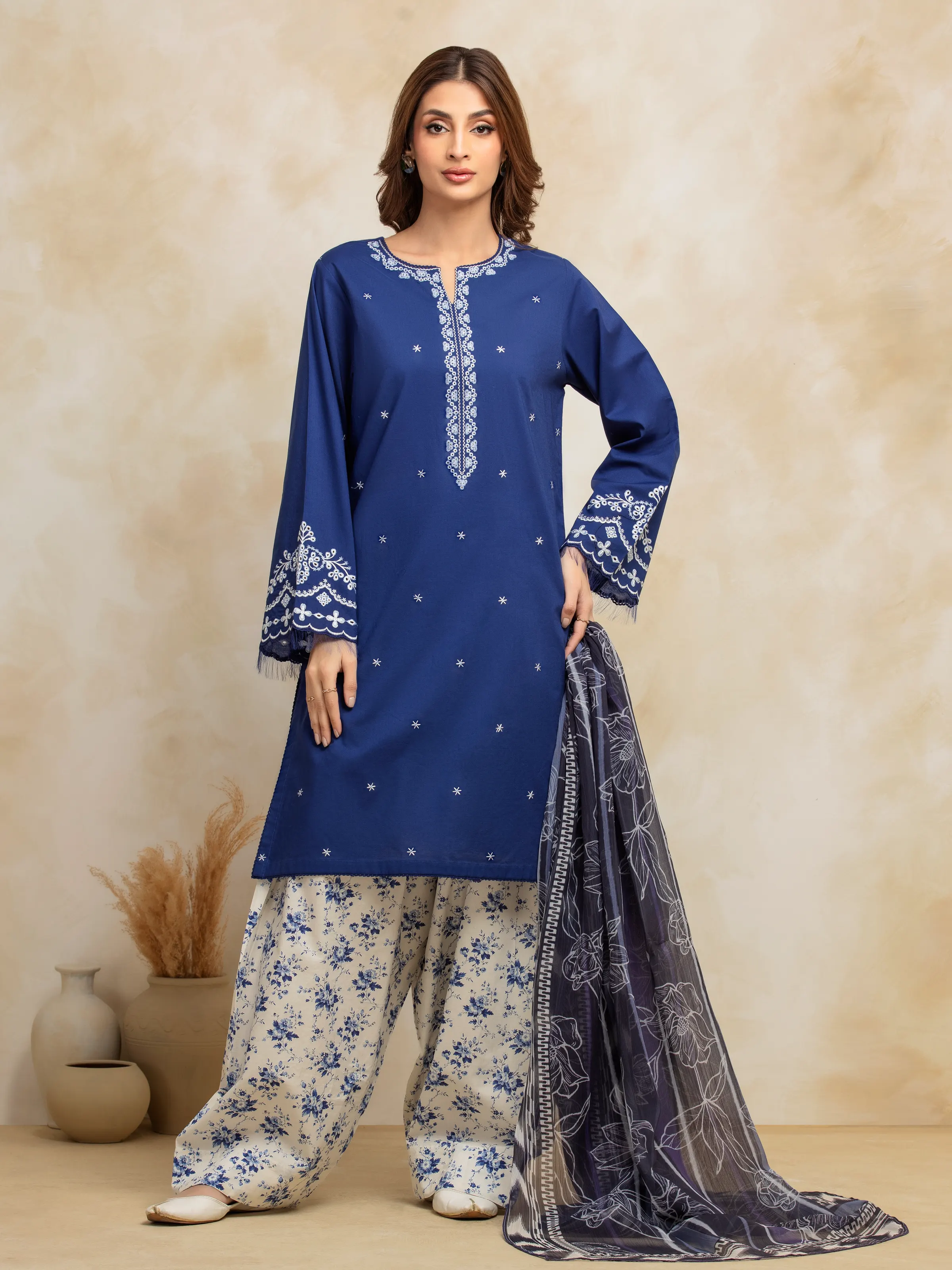 Unstitched Embroidered Cambric Suit - EWU5V2-31038-3P