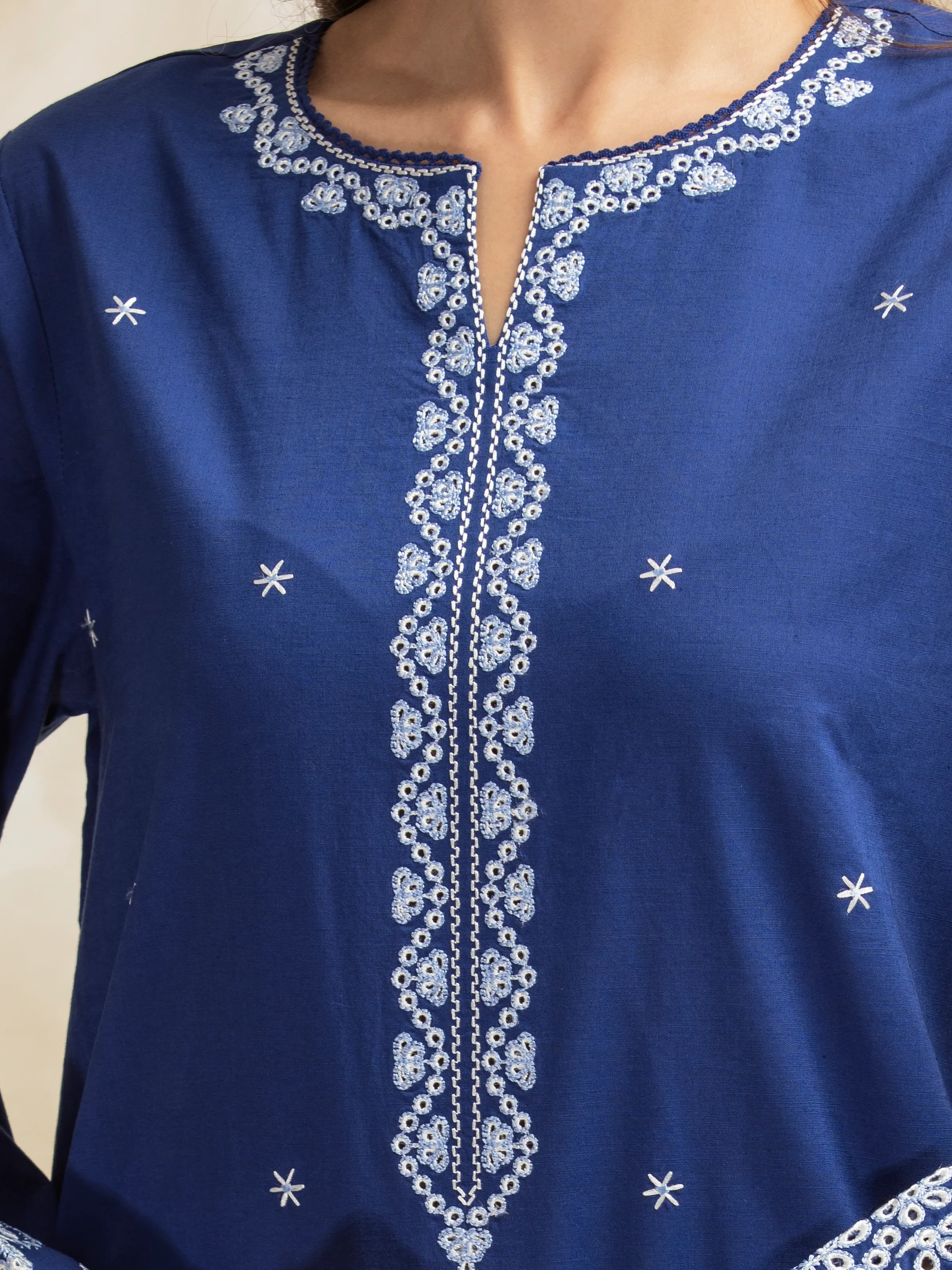 Unstitched Embroidered Cambric Suit - EWU5V2-31038-3P - Image 3